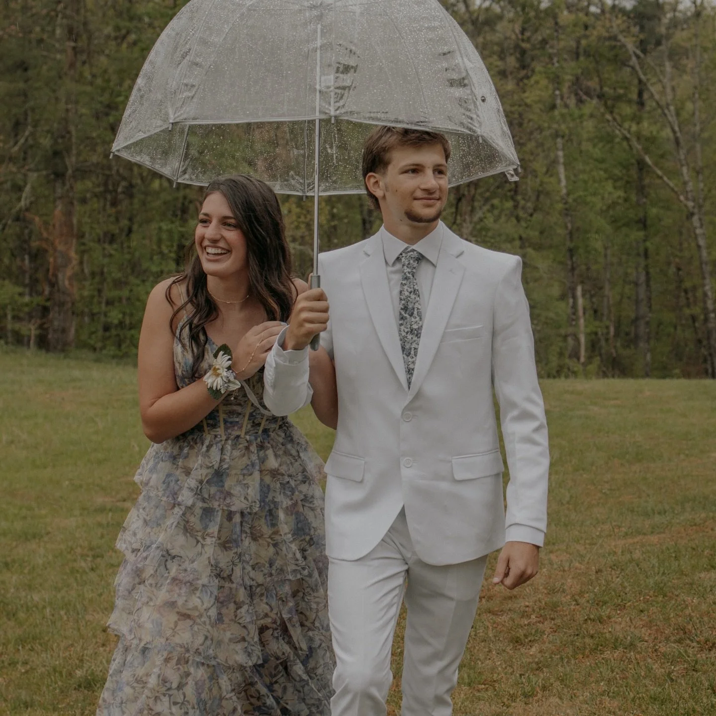 Happy Prom - Mitchell High!

Thank you @erinward_photography for the beautiful photos!
.
.
#nceventvenue #ncweddingvenue #sprucepinenc