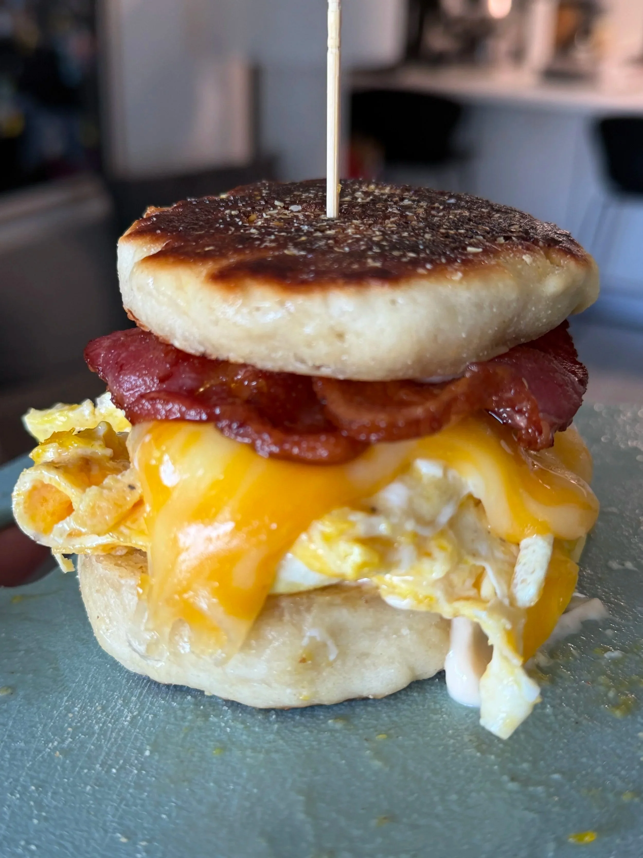 Broken Inglish Muffin, Your Way!
Customize it based on your guests’ cravings & needs.