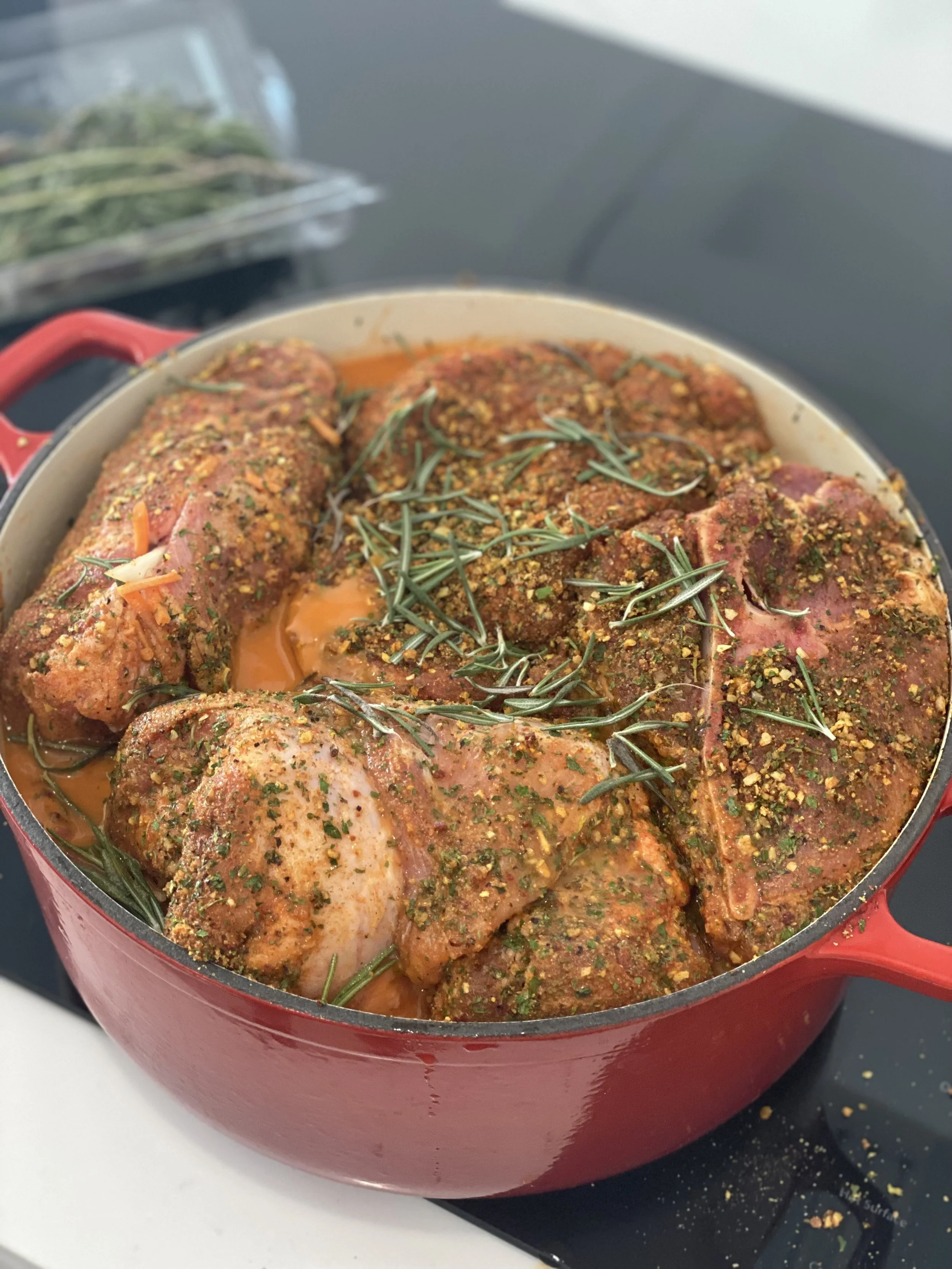Pork shoulders ragu 