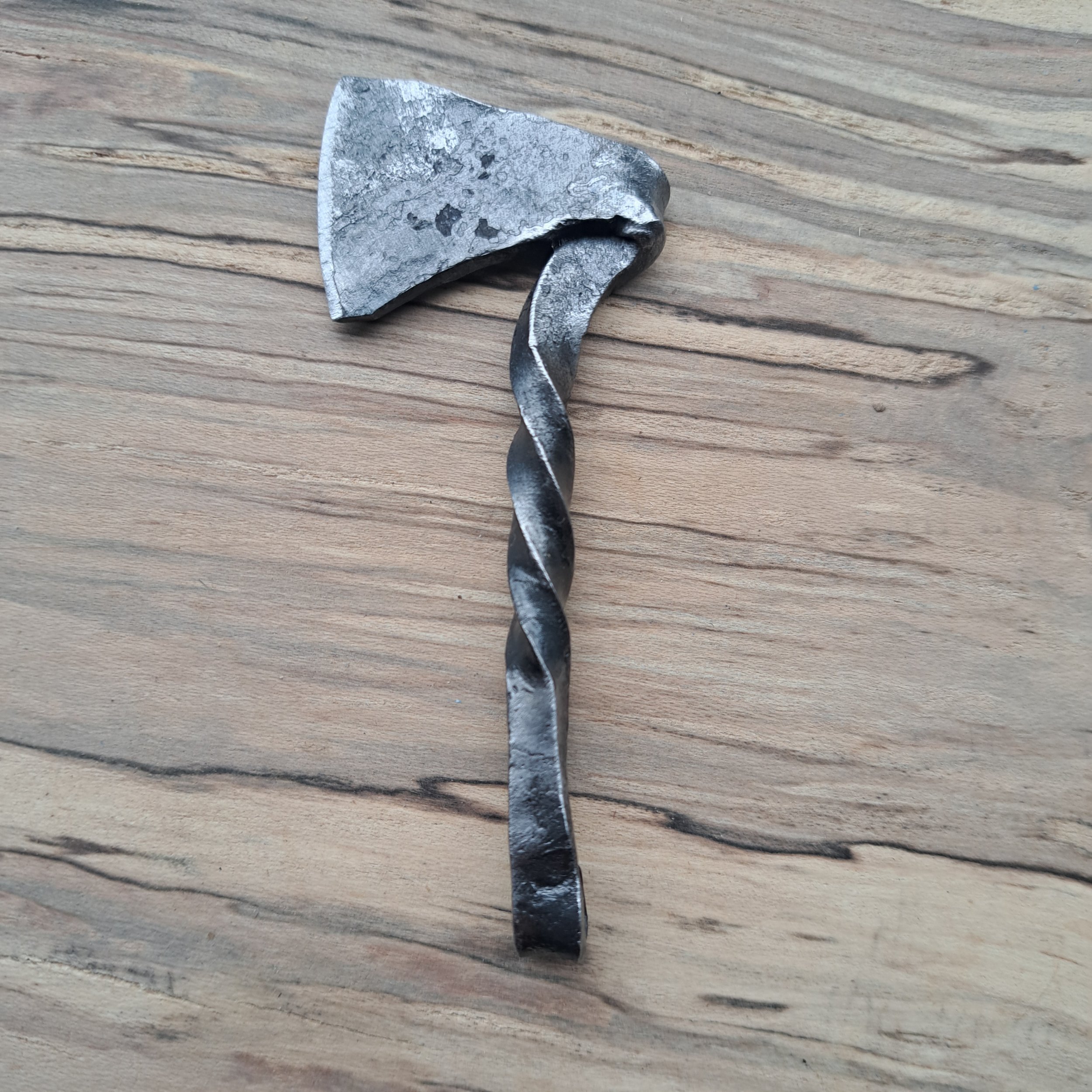 Axe pendant