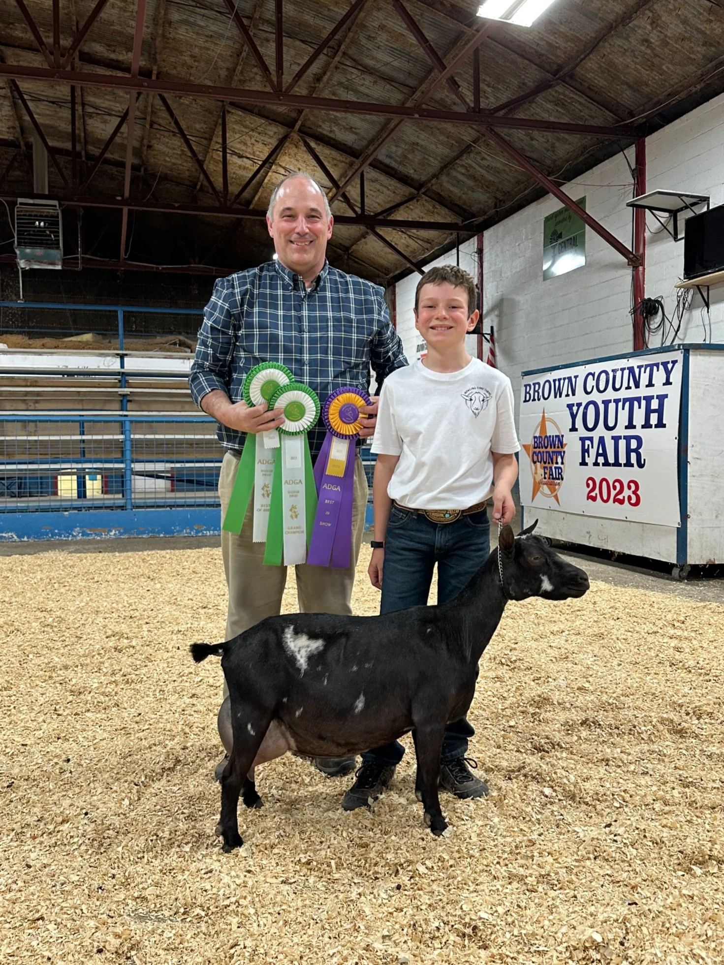 Dam: GCH The CO London 2*M VEEE 91 PC: Howling Goat Farms