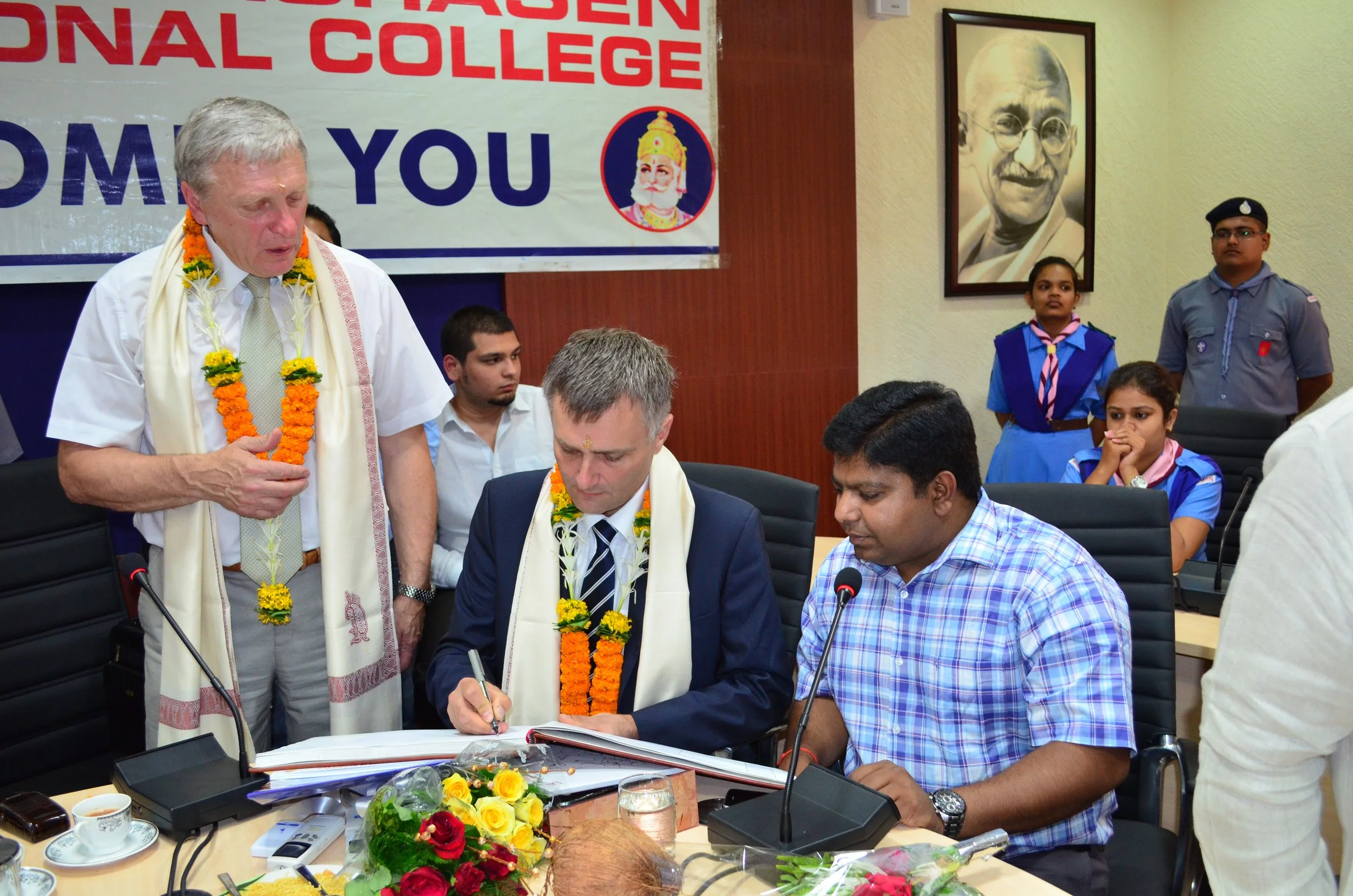 2014 India College 3.jpg
