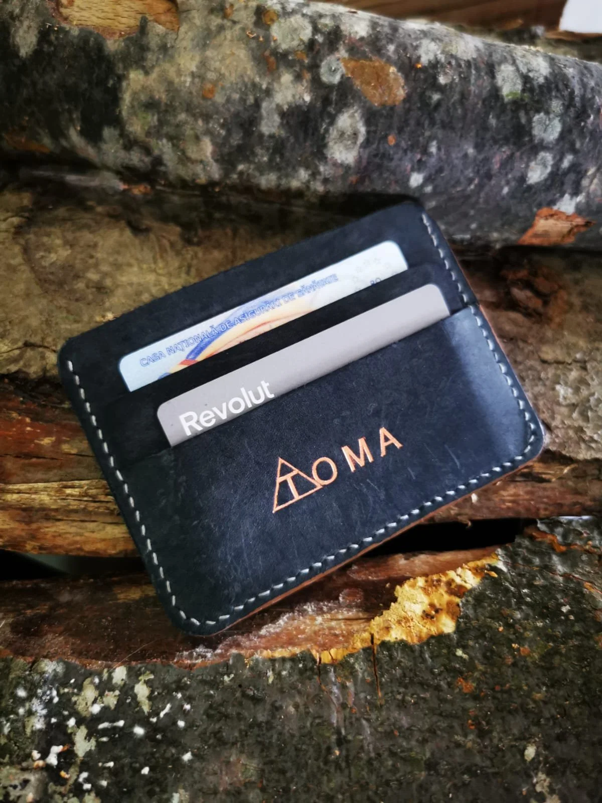Toma Minimalist Leather Cardholder