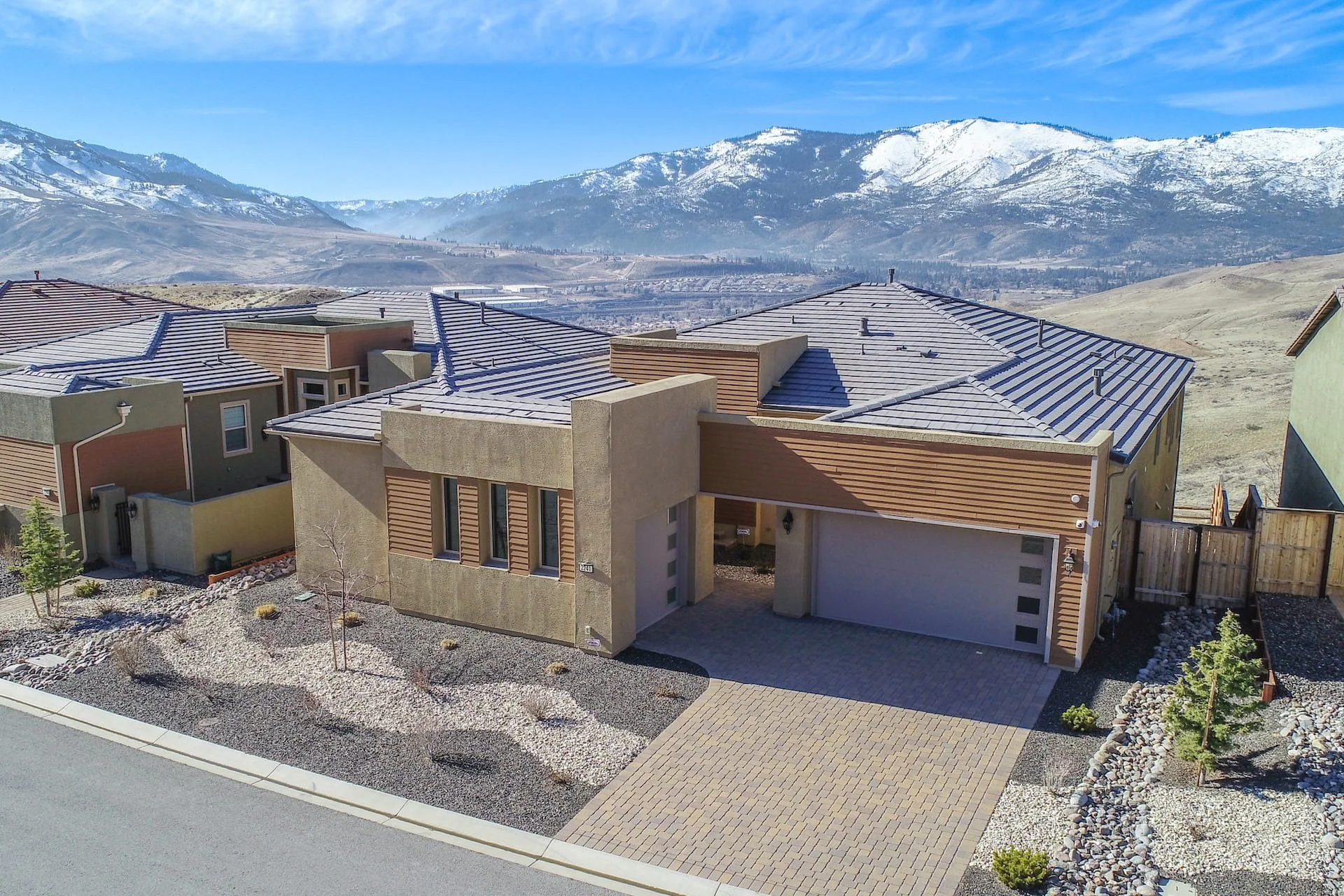 01 - Daytime Exterior 1.jpg