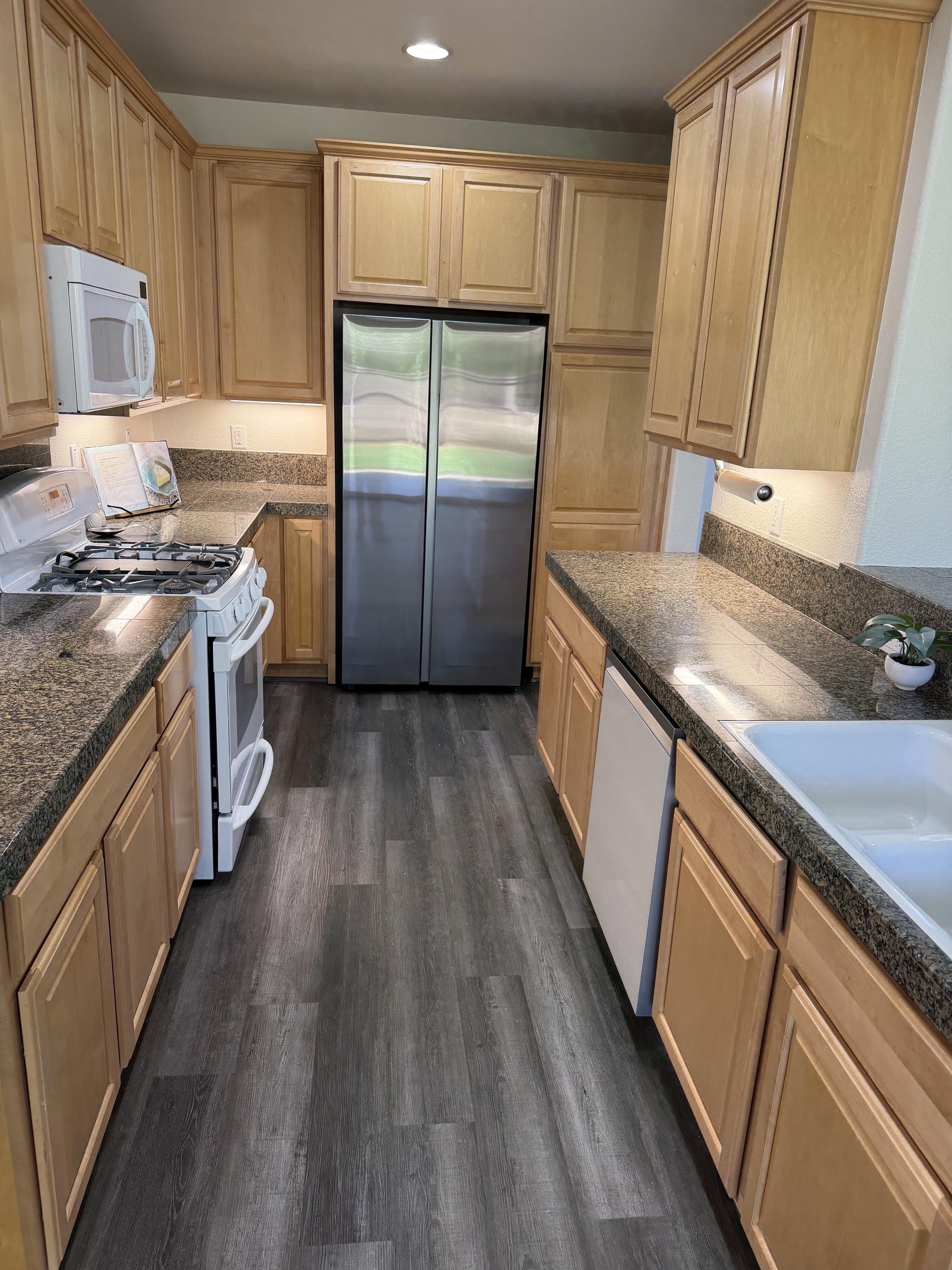Refrigerator 3.jpg