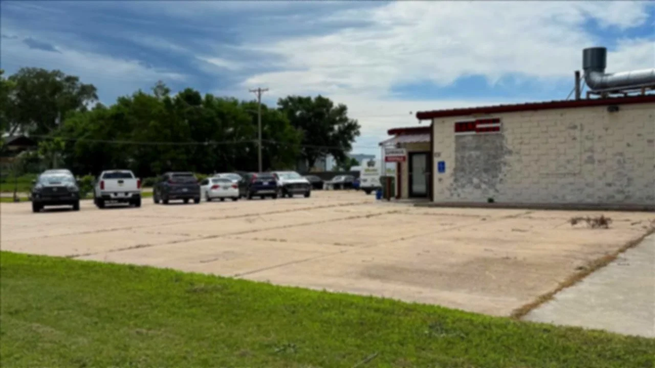 Sami Body Shop repair shop photo 2