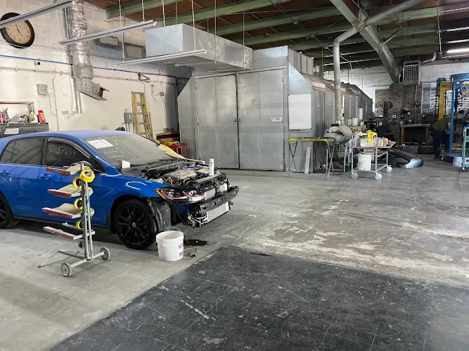 Sami Body Shop repair shop photo 4