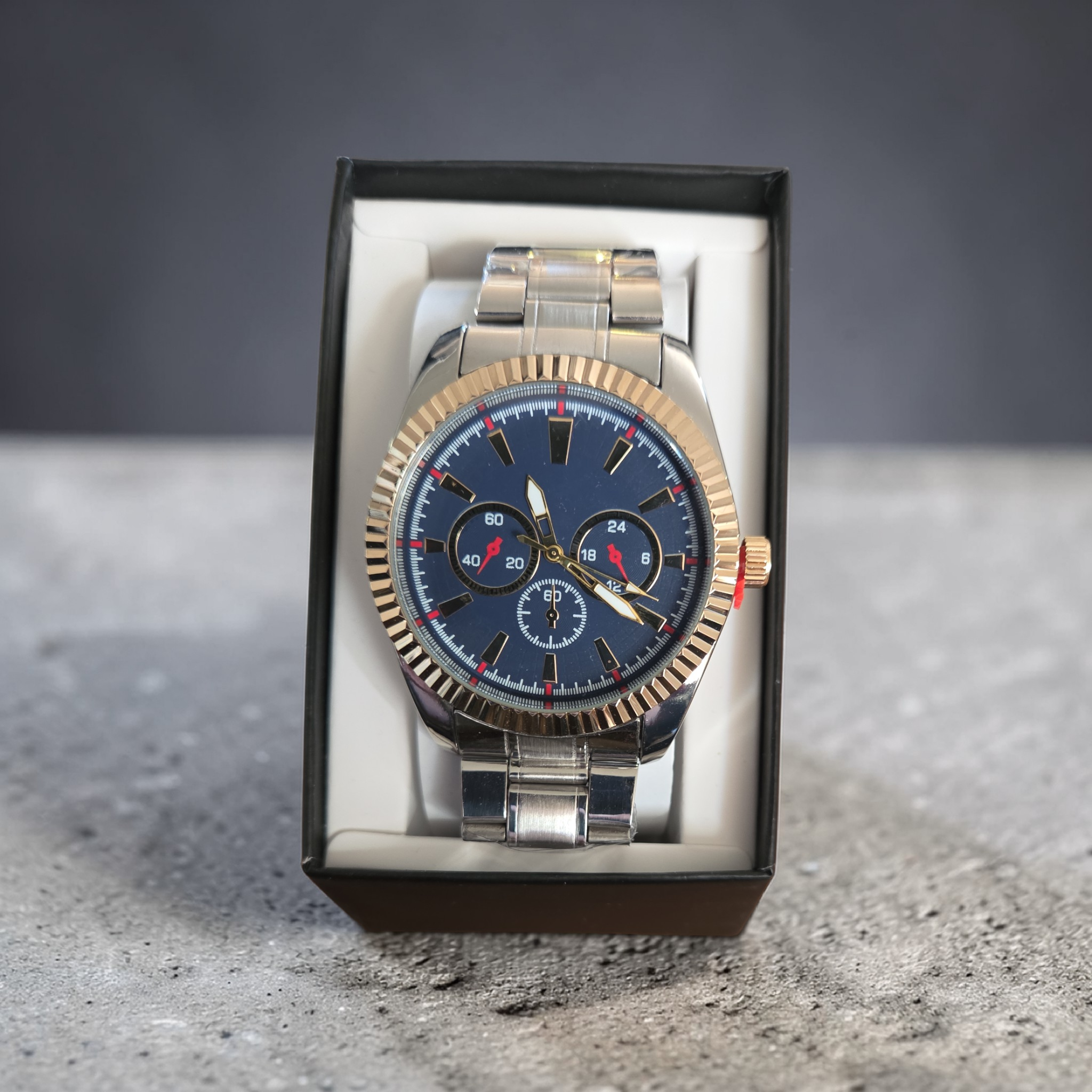 Men's Luxury Chronograph Watch with Two-Tone Bezel