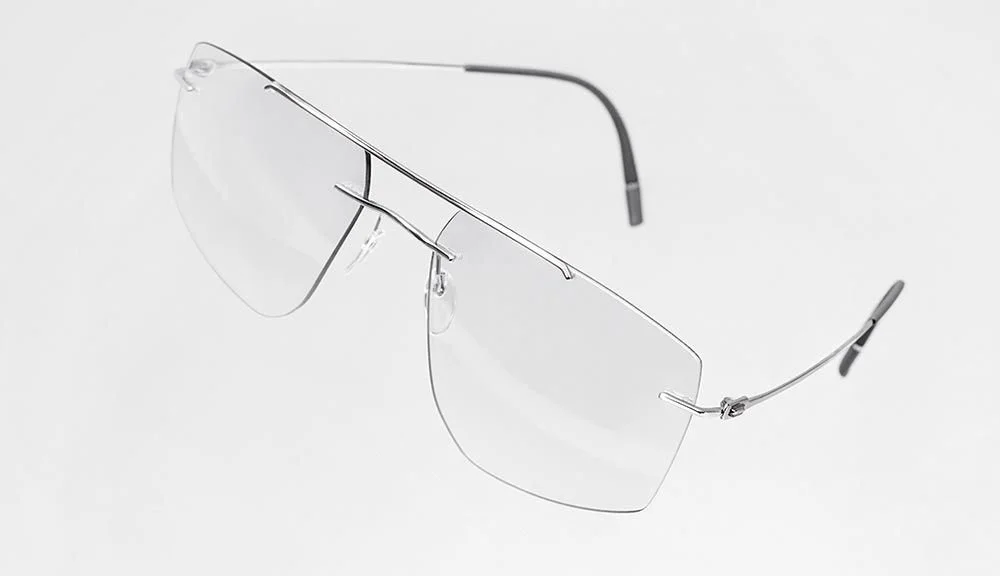Close-up of Silhouette The Refined 5593 rimless glasses