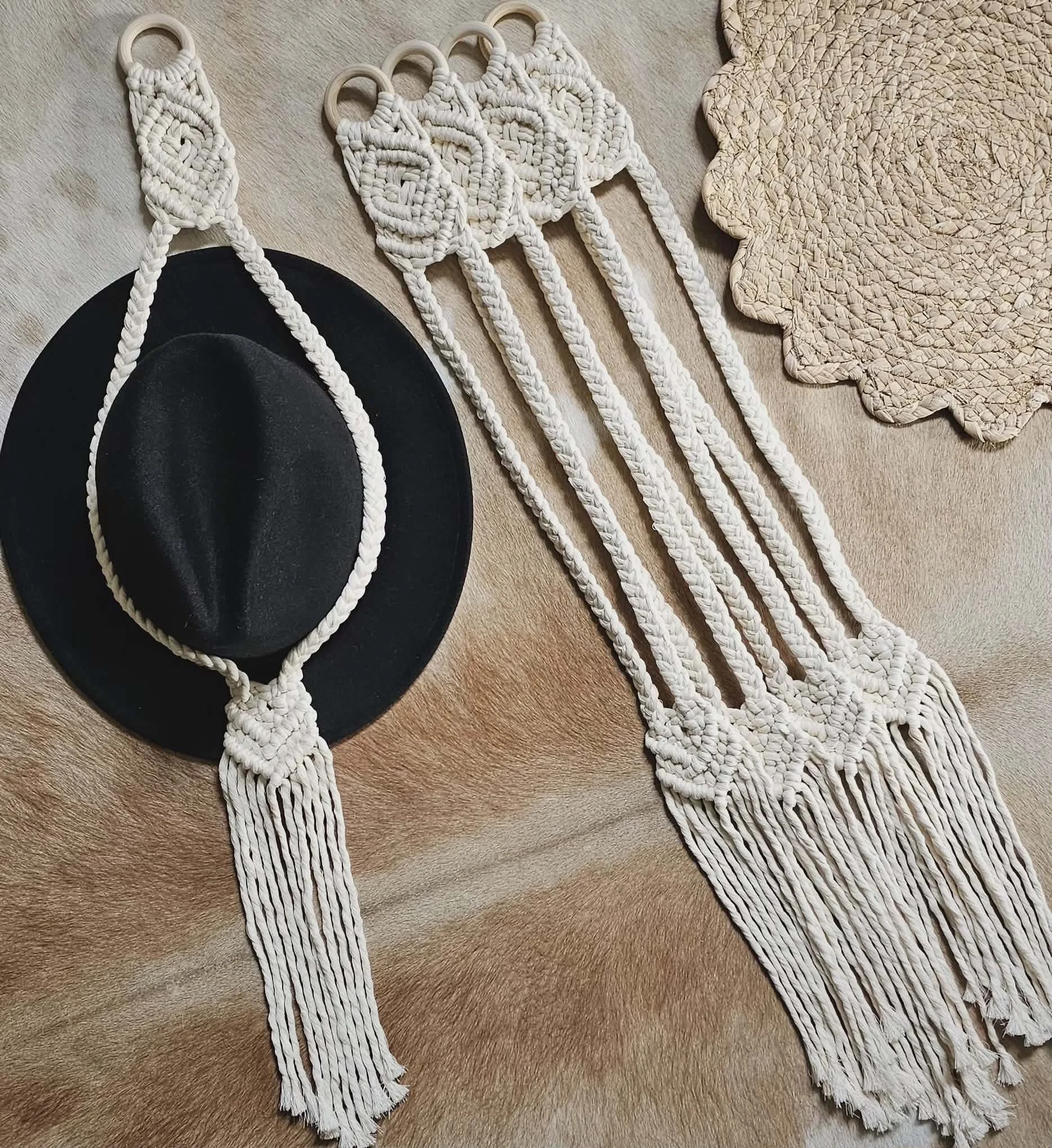 'Tess' - Single Hat Hanger