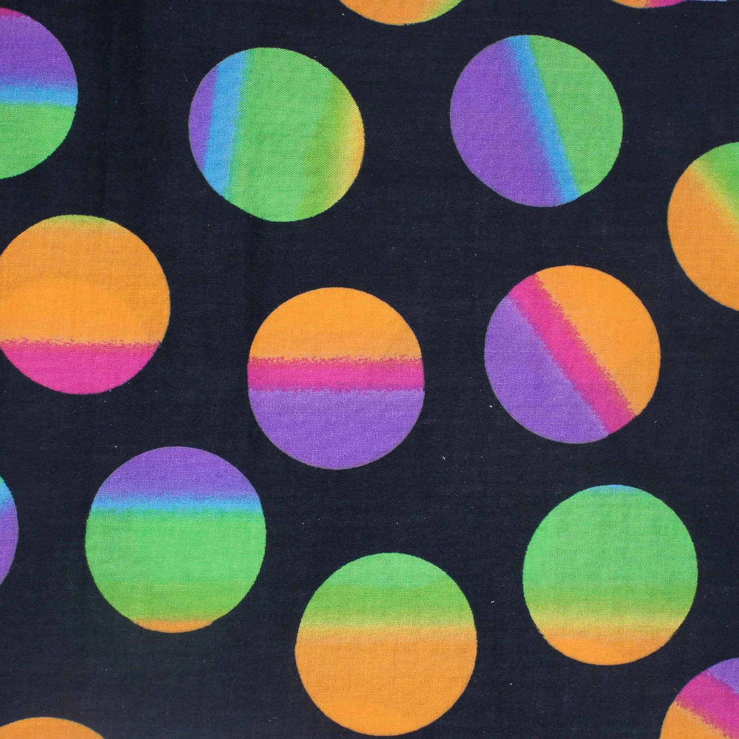Multicolor Dot Spot