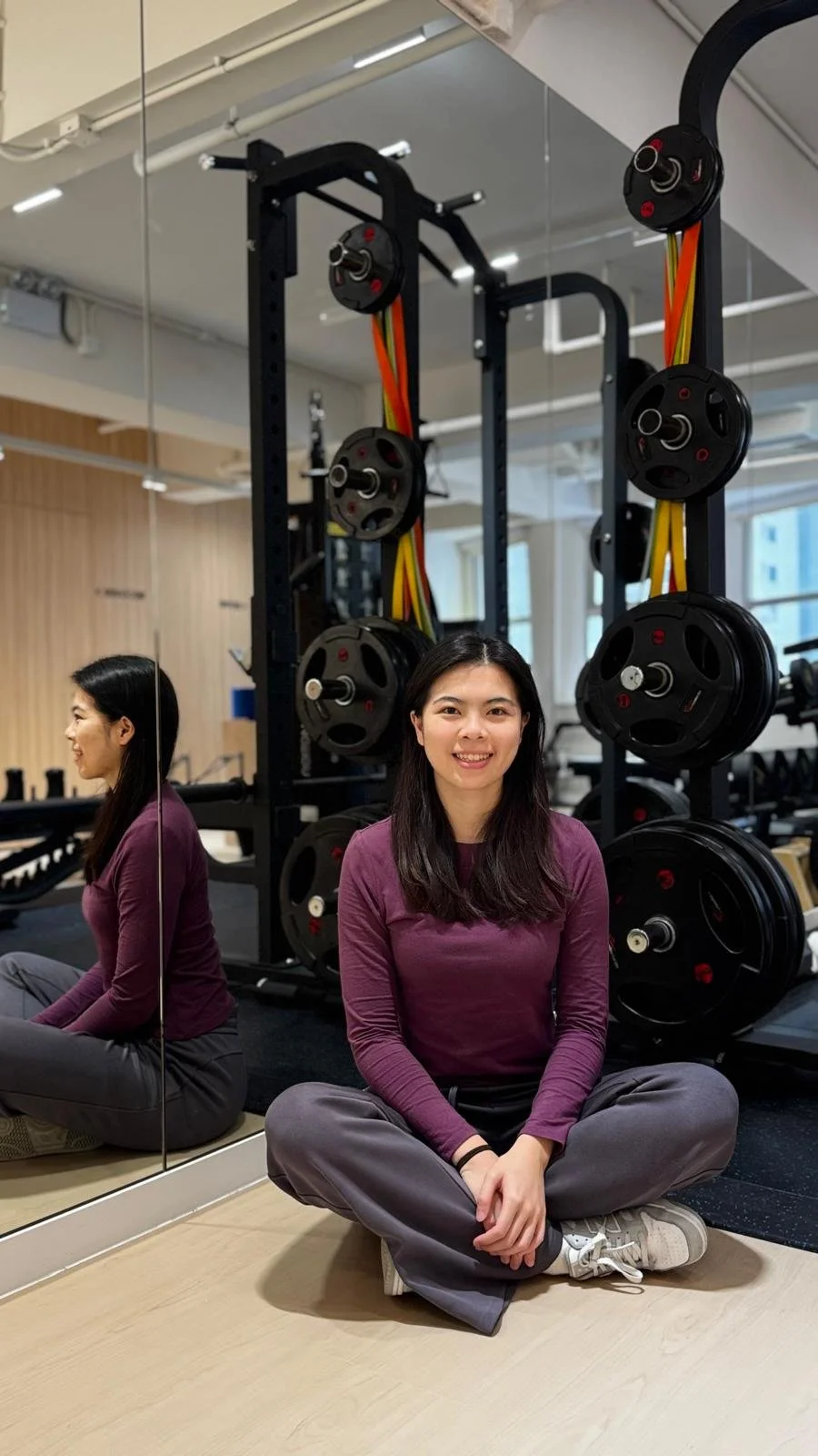 Beatrice Cheng Wing Sum Physio Physiotherapist Women health sports massage rehabilitation back rehab ankle rehab