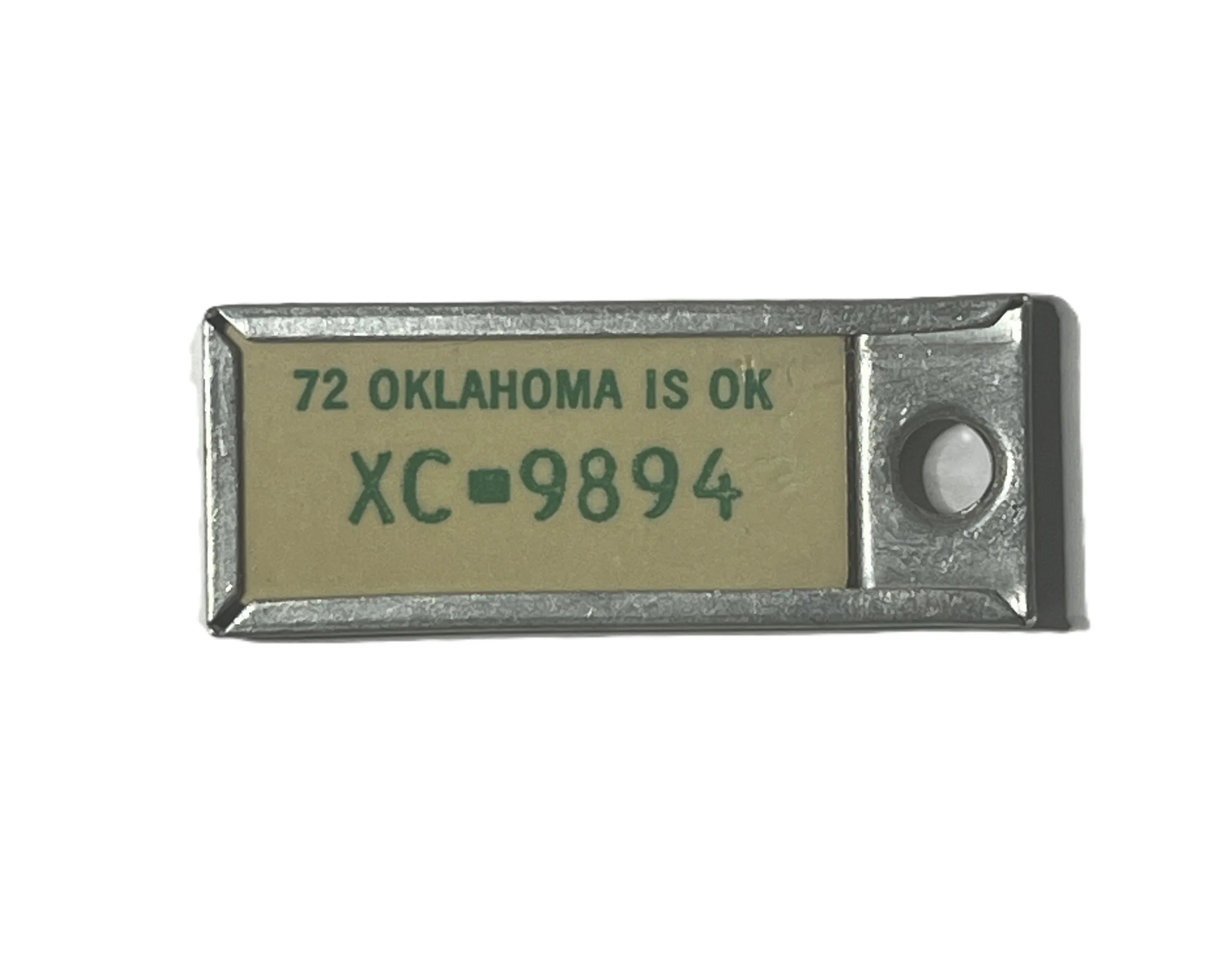 Vintage 1972 Oklahoma DAV License Plate Keychain