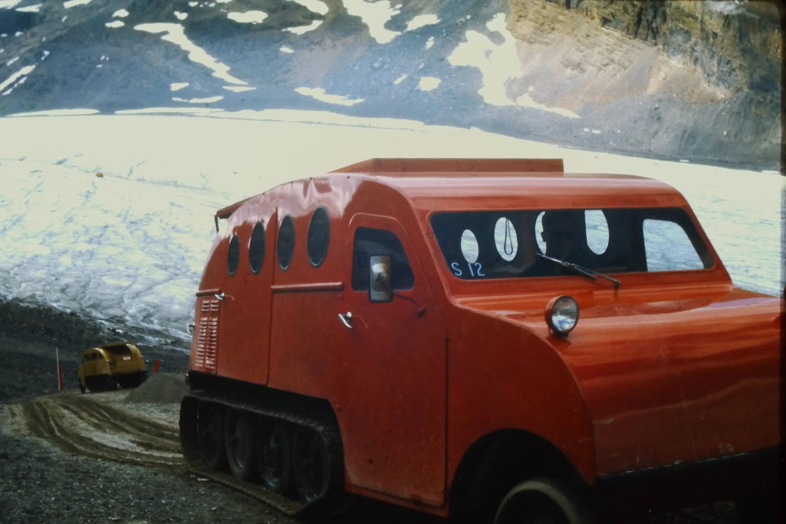 20 Vintage 1969 35mm Slides Jasper Canada Bombardier Icefield Lodge Ektachrome