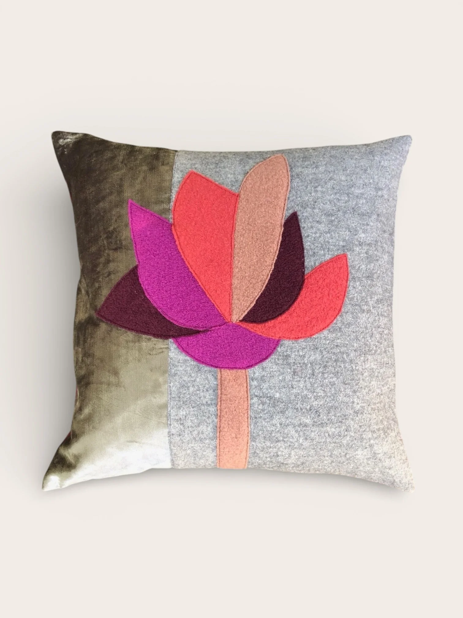 Kissen 50 mal 50 cm , Patchwork Wolle/Samt