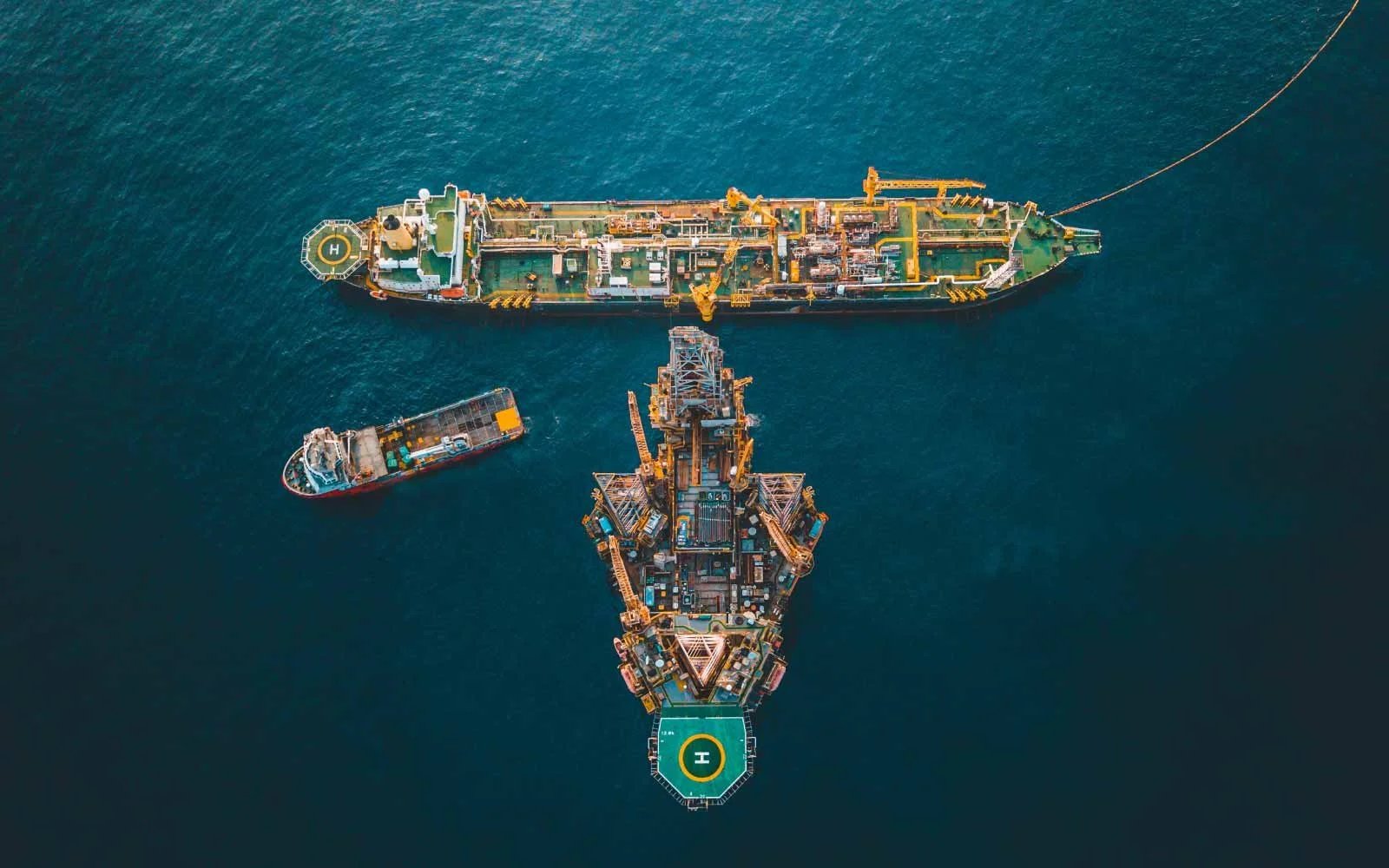 Offshore shipbroker
	•	Offshore vessel broker
	•	Offshore brokerage services
	•	Marine shipbroking
	•	Vessel chartering
	•	Offshore chartering
	•	Ship sale and purchase
	•	Marine asset brokerage
	•	Offshore shipping services
	•	Global vessel brokerag