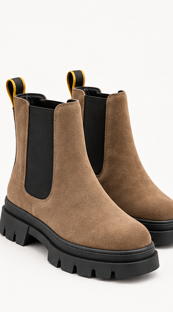 01_3-4_ansicht_beide_stiefel.png
