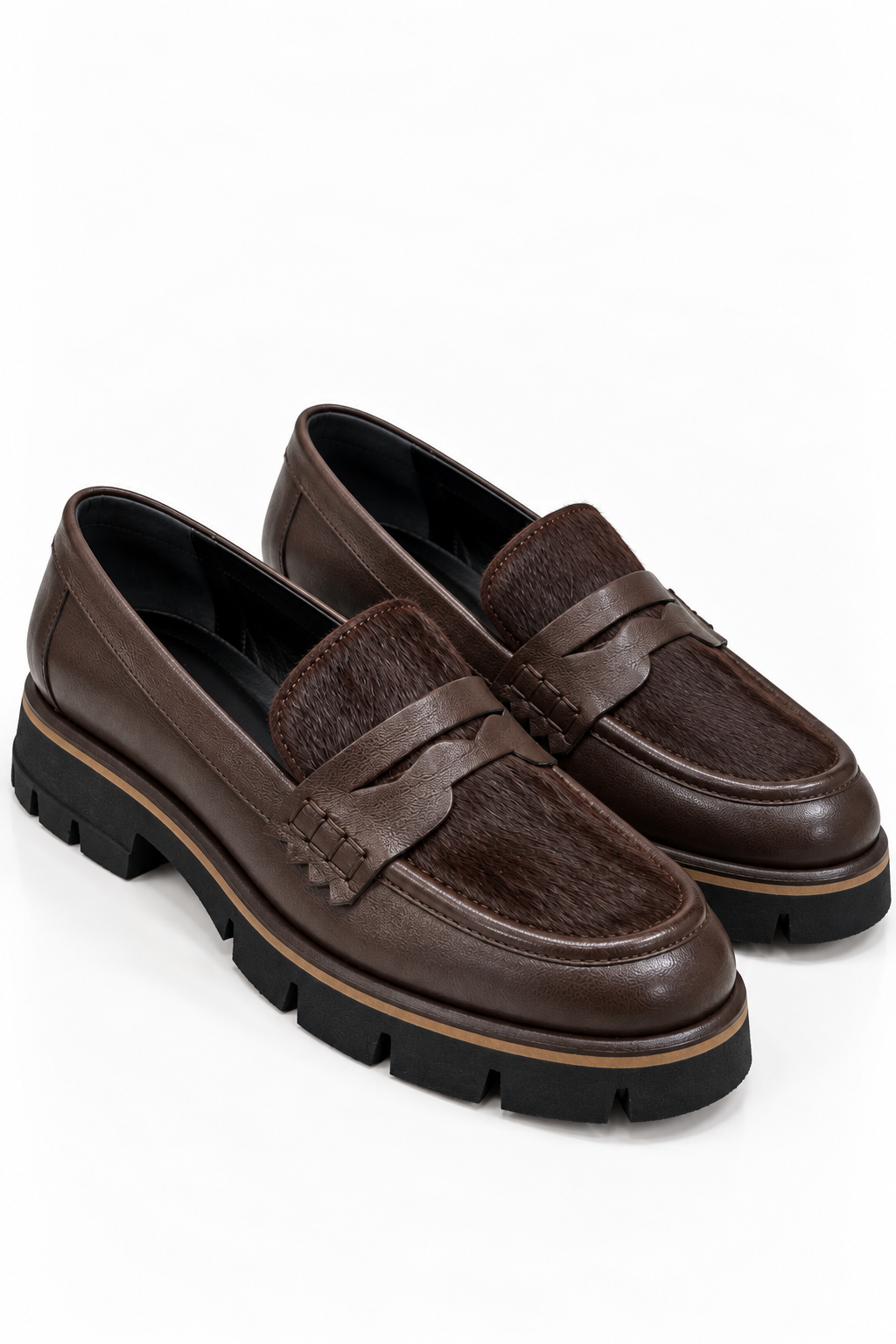 Braune Chunky-Loafer mit Ponyhaar-Detail.png