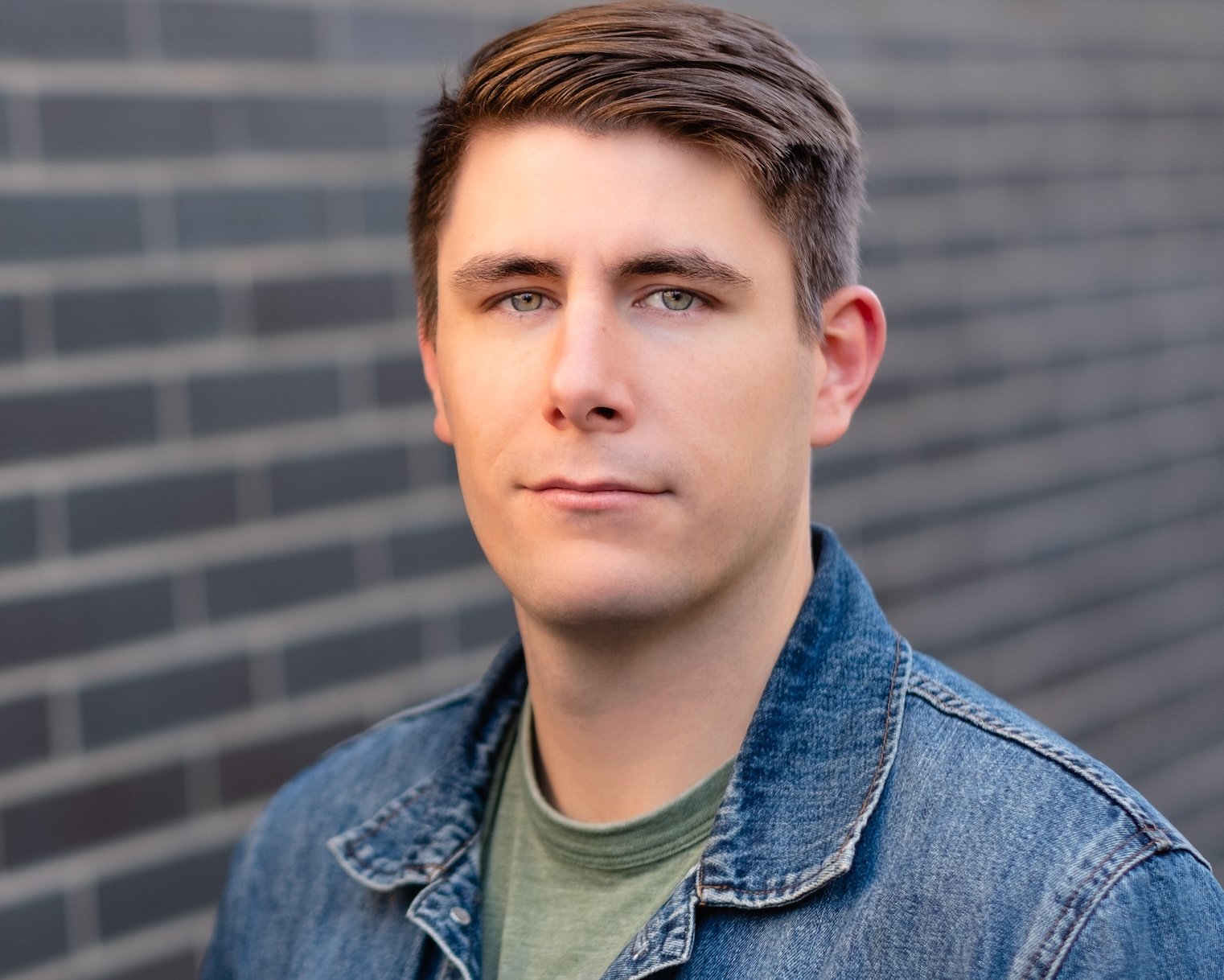 Professional Actor Headshot by Twin Cities Photographer Jay Cupcake. 