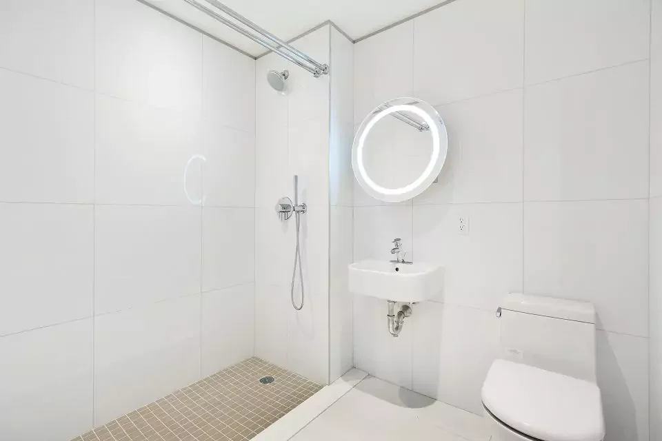 Upper East Side Bathroom Renovation 
  
 New York, NY — Residential 