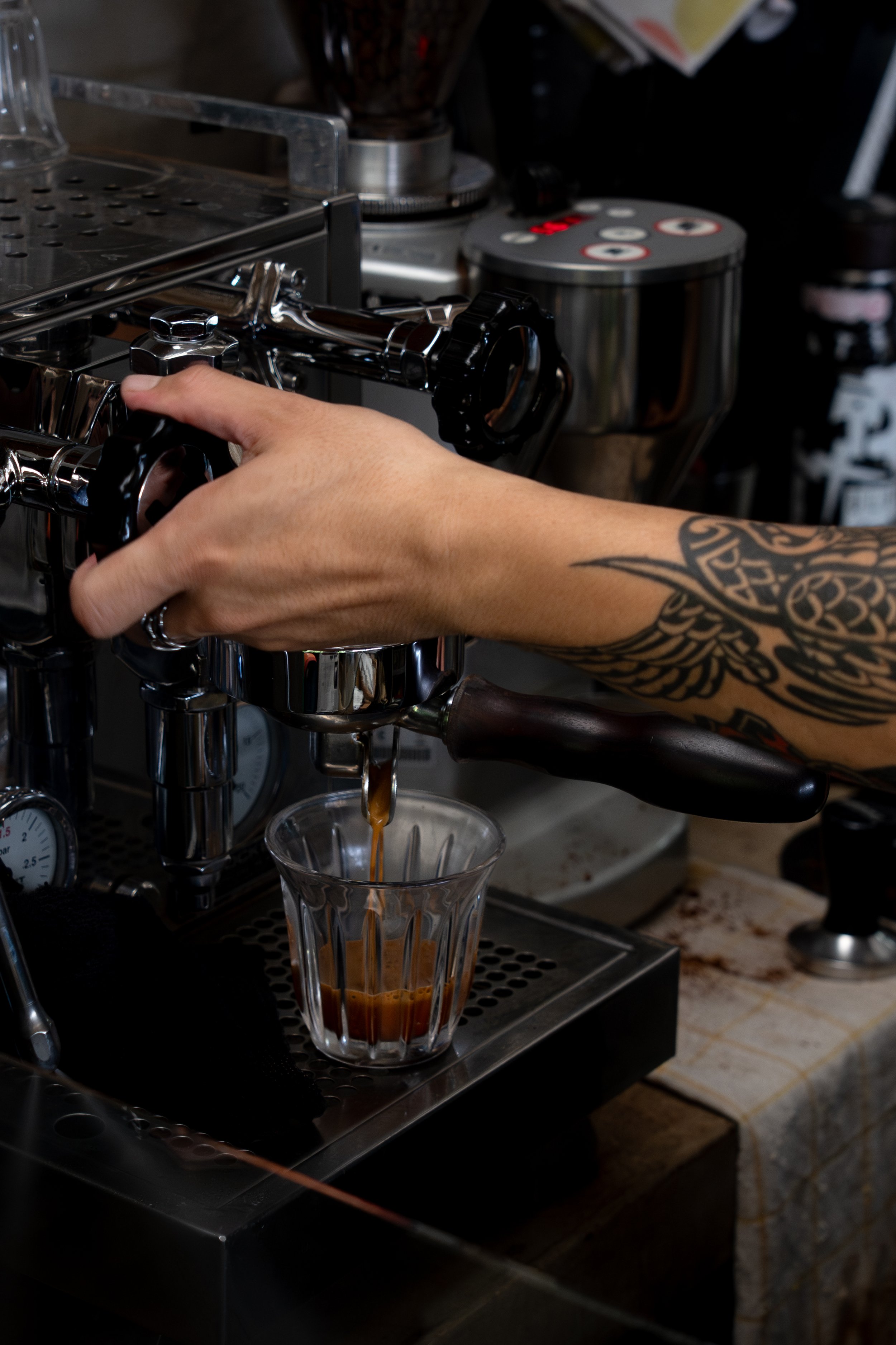 coffee, barista, tattoo, cafe, motorcycle cafe, strong coffee, Uluwatu, Bali, barista cafe, black coffee, coffee machine, piston machine