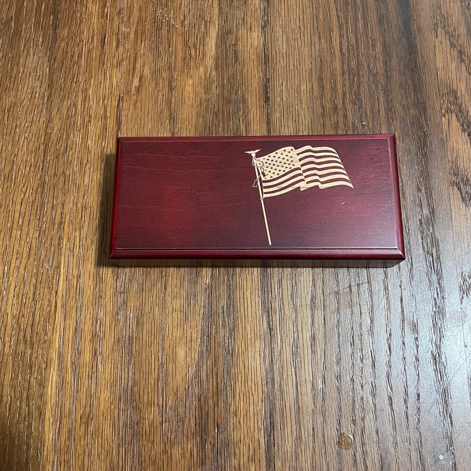 Box Flag Engrave.png