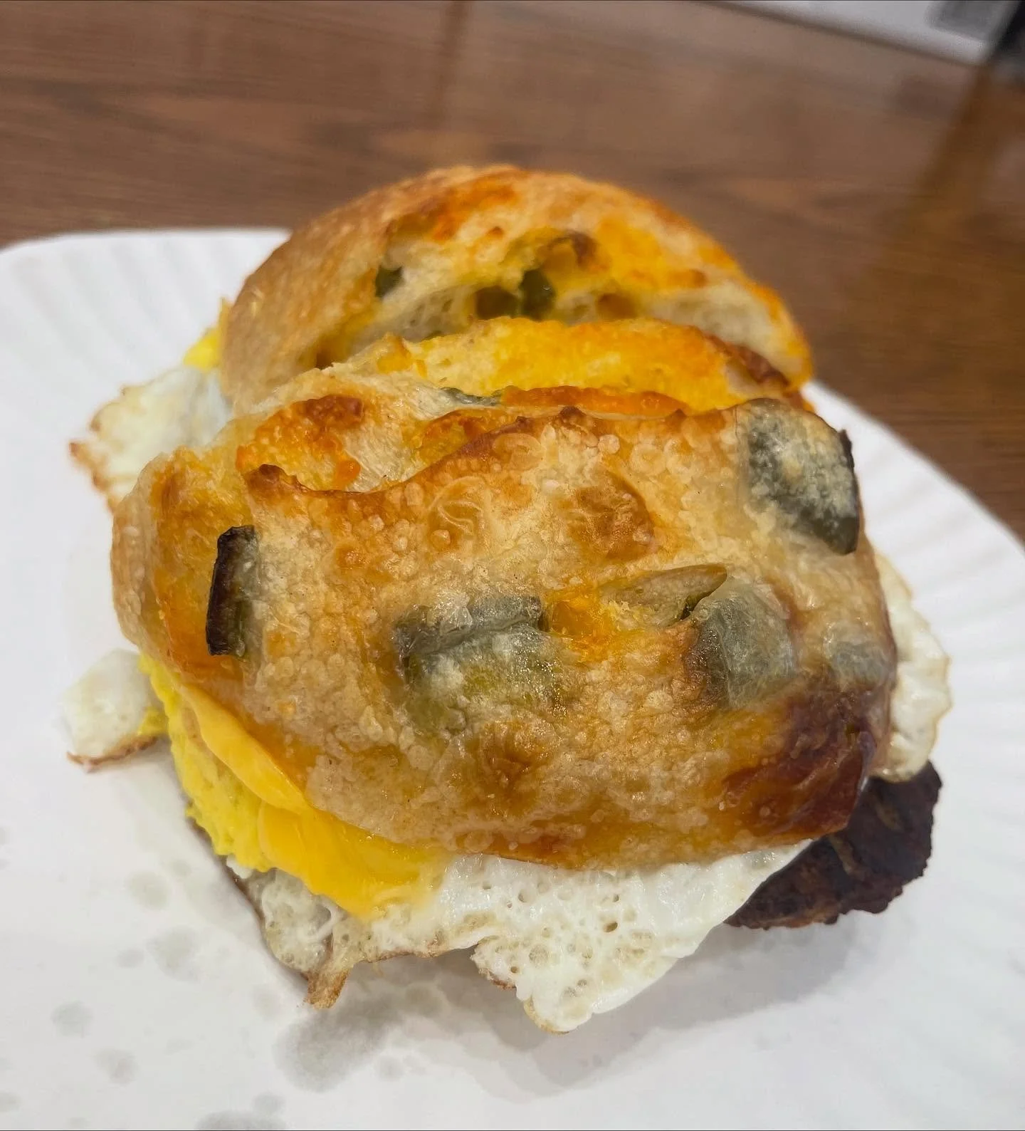 Coming this Friday: Dina&rsquo;s Delights! Known for her 🌟outstanding🌟 sourdough bread! 🥖
Today we sampled the new jalape&ntilde;o cheddar flavor and it was the perfect kickstart to any morning or afternoon🌶️🧀 @dtaylor3462 
&bull;
&bull;
&bull;
