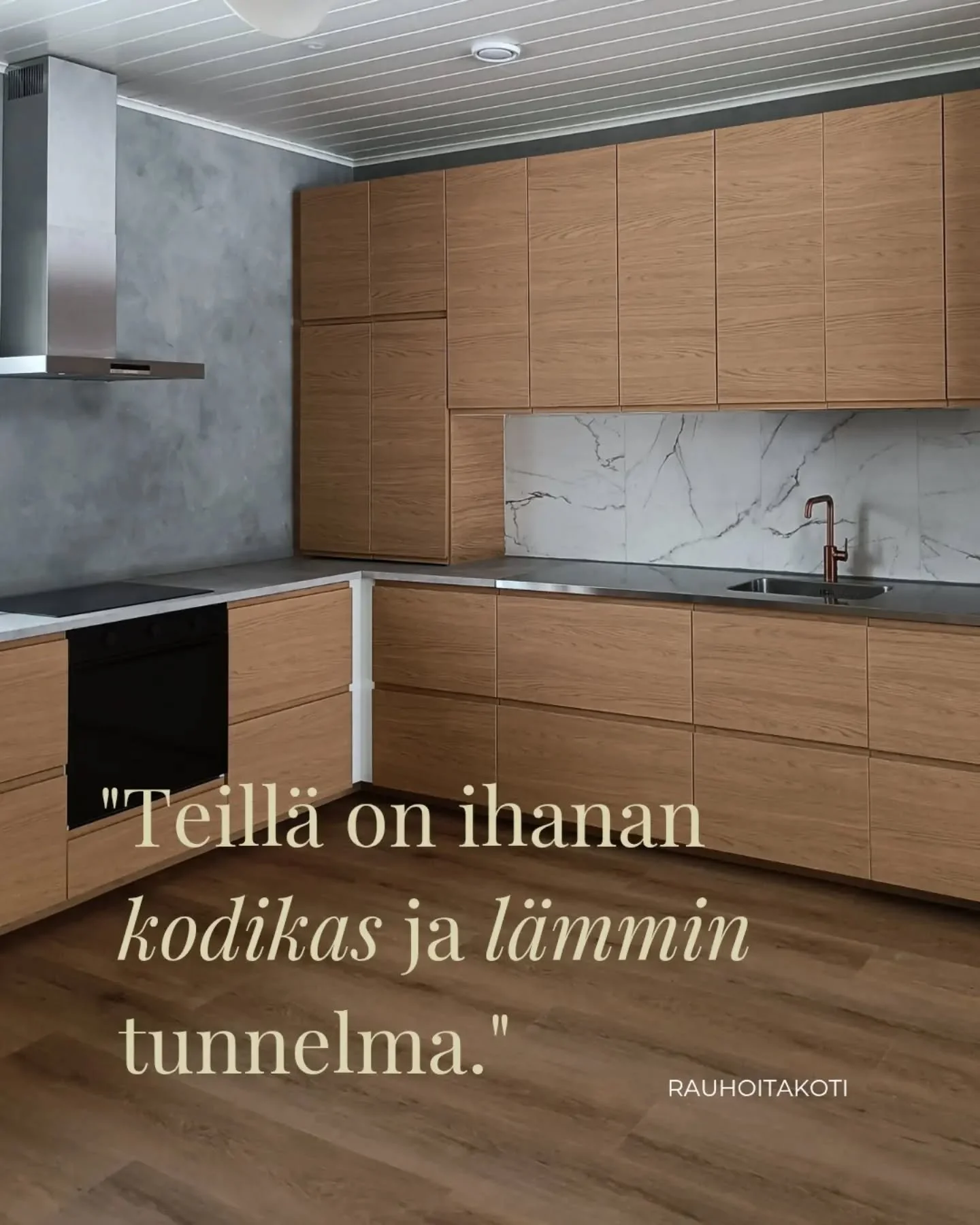 N&auml;in meid&auml;n nykyist&auml; kotia on kommentoitu useaan kertaan, jo ennen kuin talo oli edes valmis tai ennen kuin t&auml;&auml;ll&auml; oltiin asuttu p&auml;iv&auml;&auml;k&auml;&auml;n. Upouusi rakennus voi siis huokua kodikasta ja l&auml;m