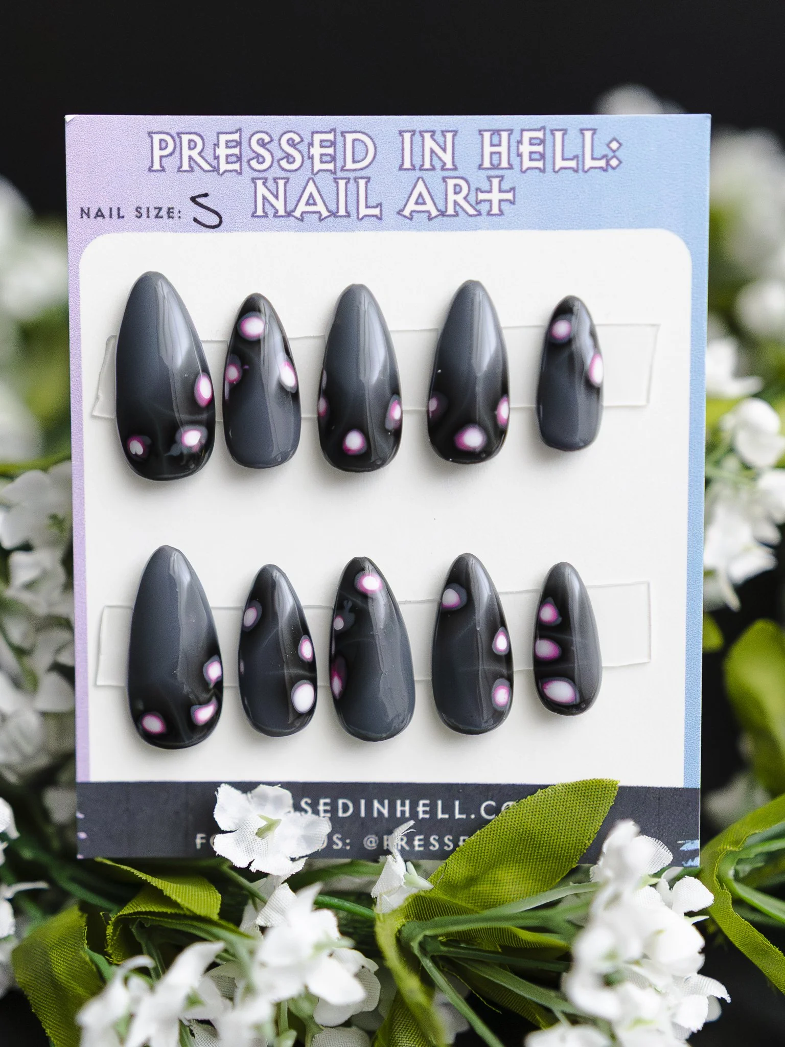 Alien Eye Press-On Nails (Small)