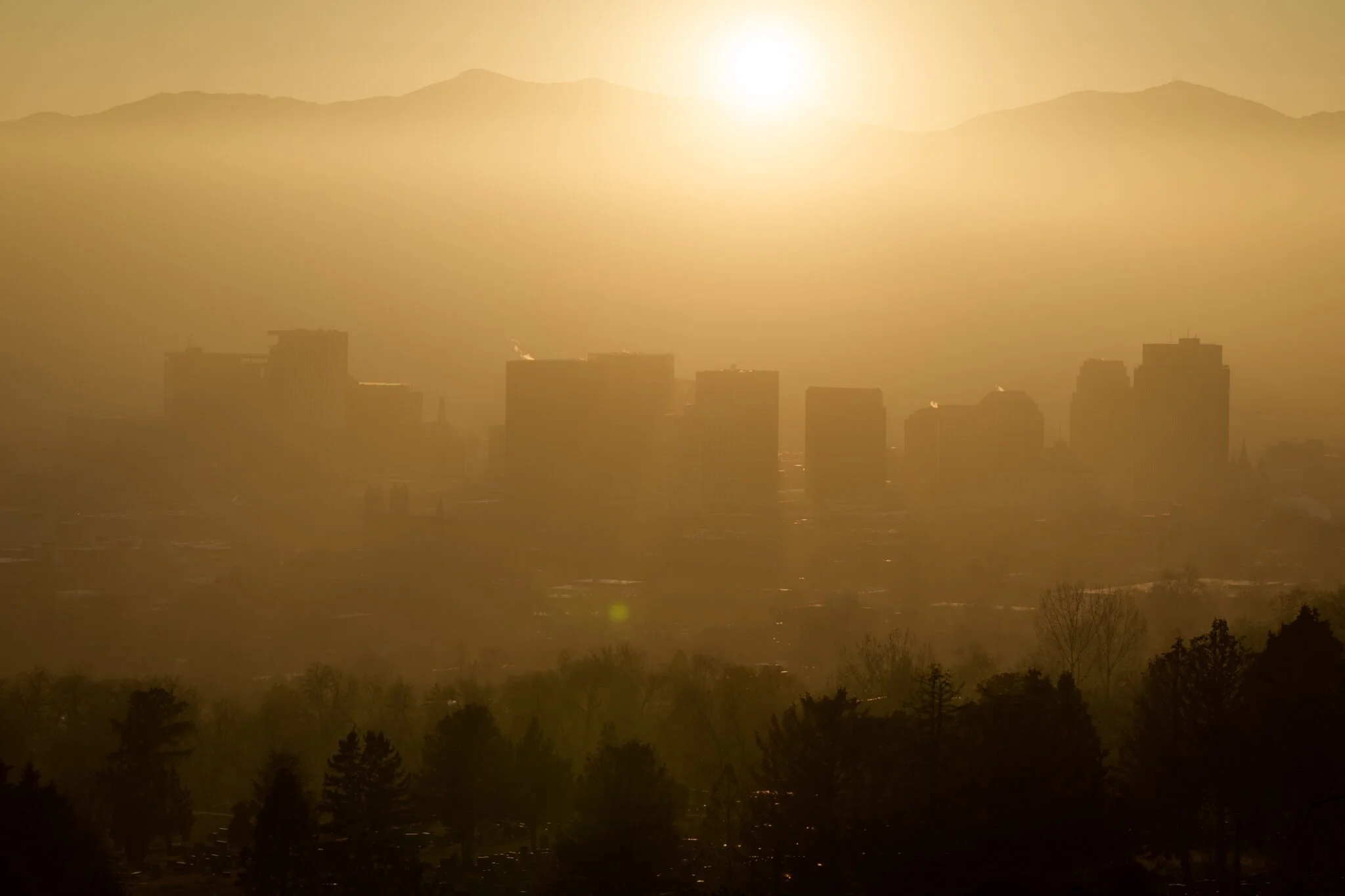 Utah News Dispatch: Air pollution is making Utah a paradise lost