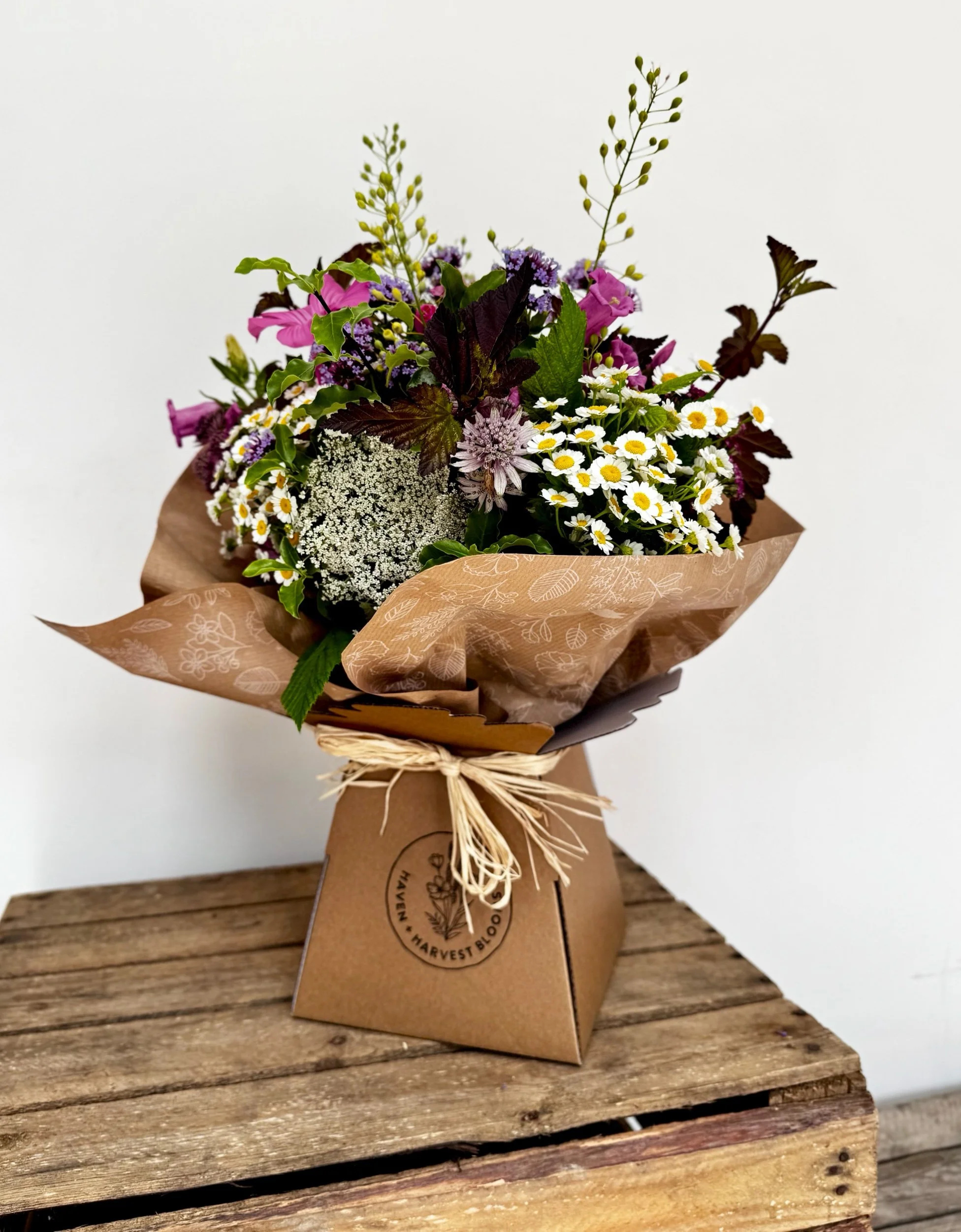 SEASONAL GIFT BOUQUET