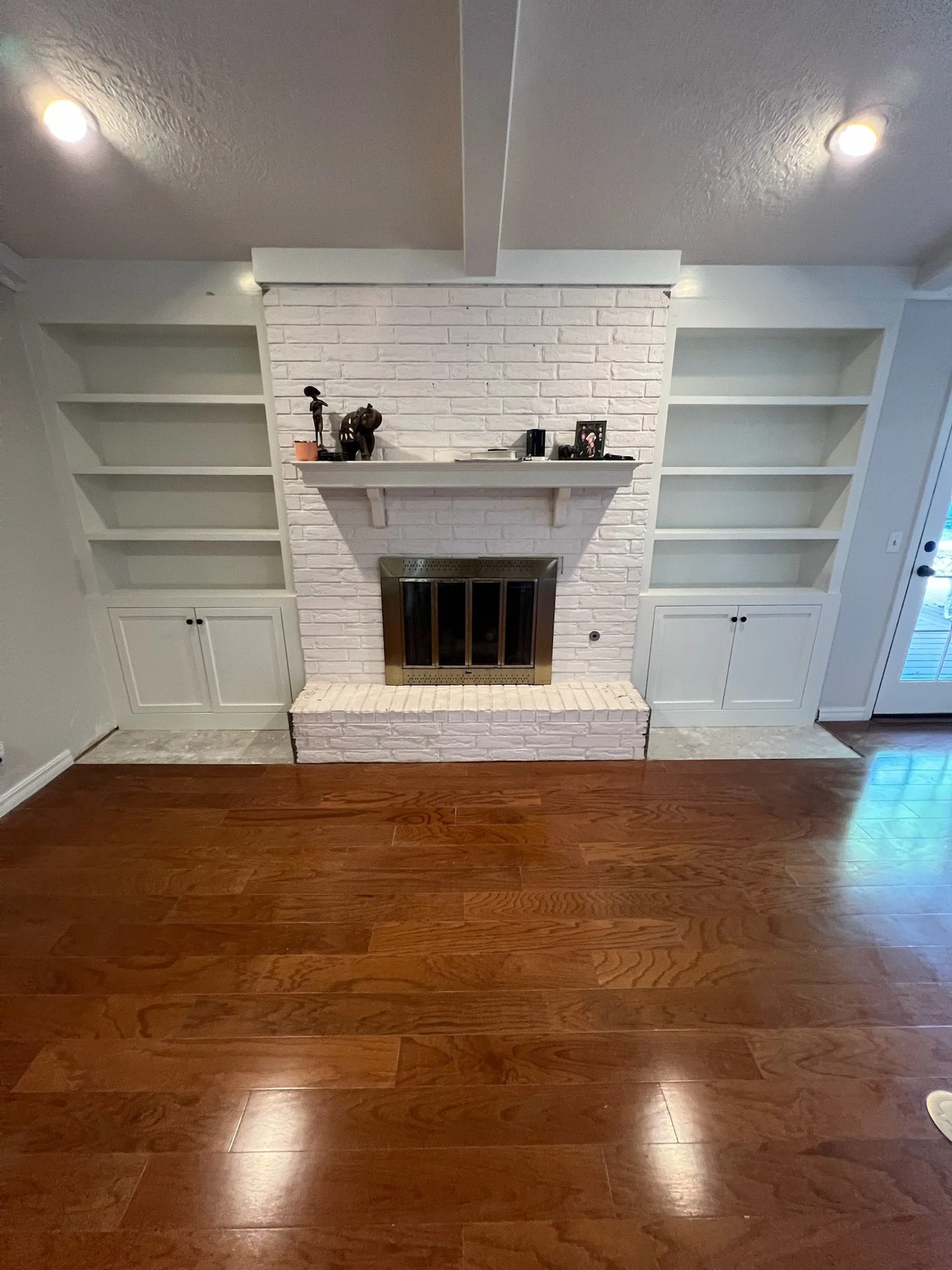 Inset Built-in Cabinet and Shelves