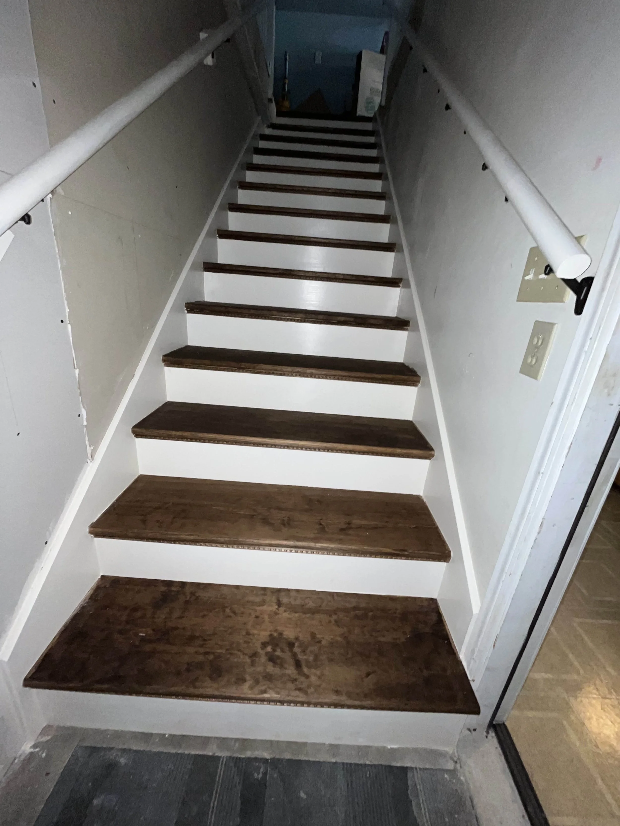 Garage Stairs.jpg