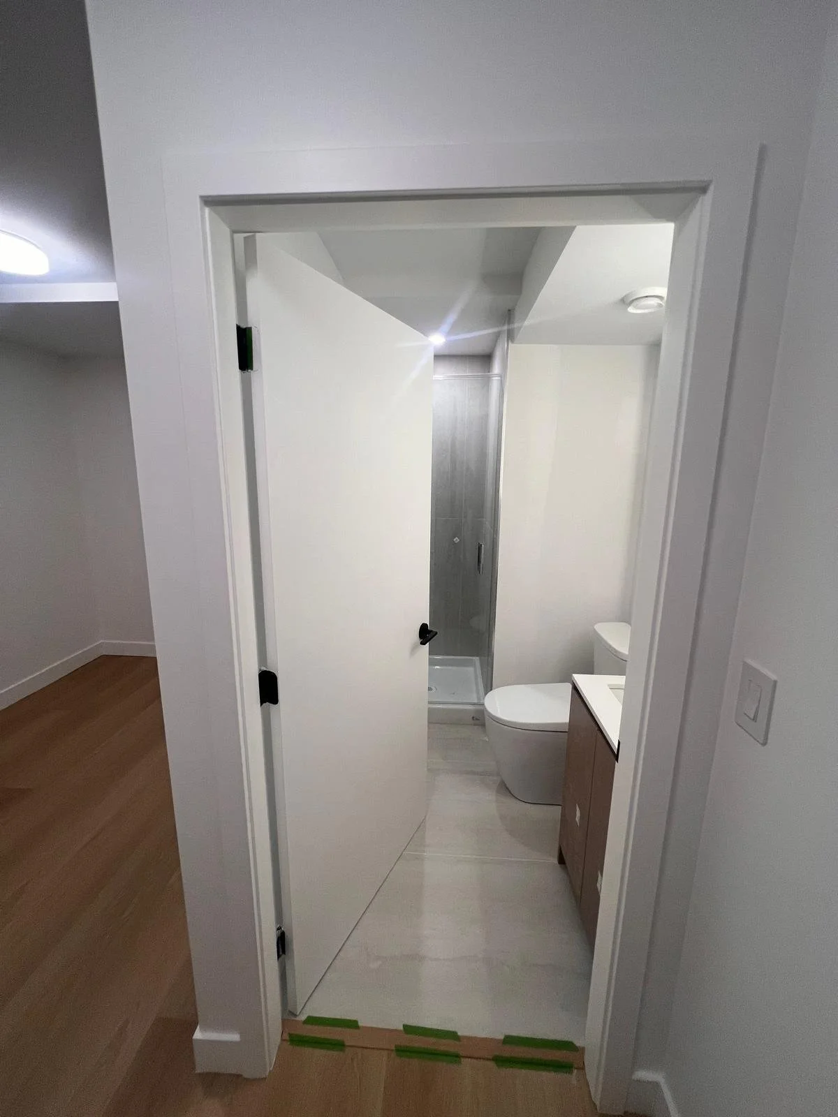 Modern Washroom Casing and Door