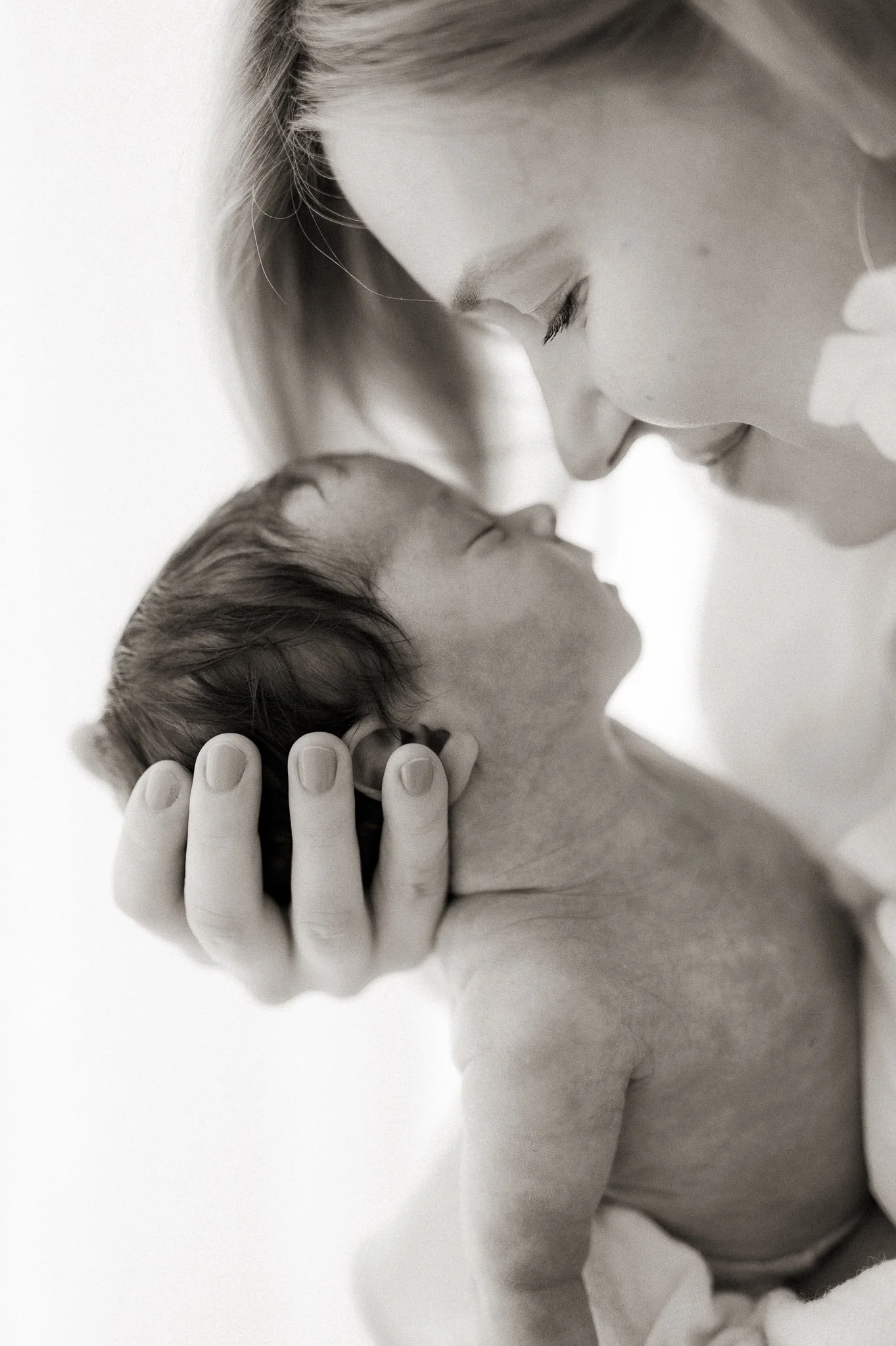 JenniSofiaHynninen-newborn-web-239 2.JPG