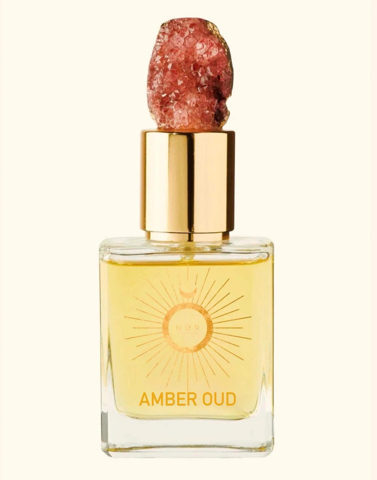 Amber Oud: Warm, smoky, and deeply seductive.
.
.
.
.
#AmberOud #OudMood #FragranceAddict #ScentOfTheDay #LuxuryPerfume