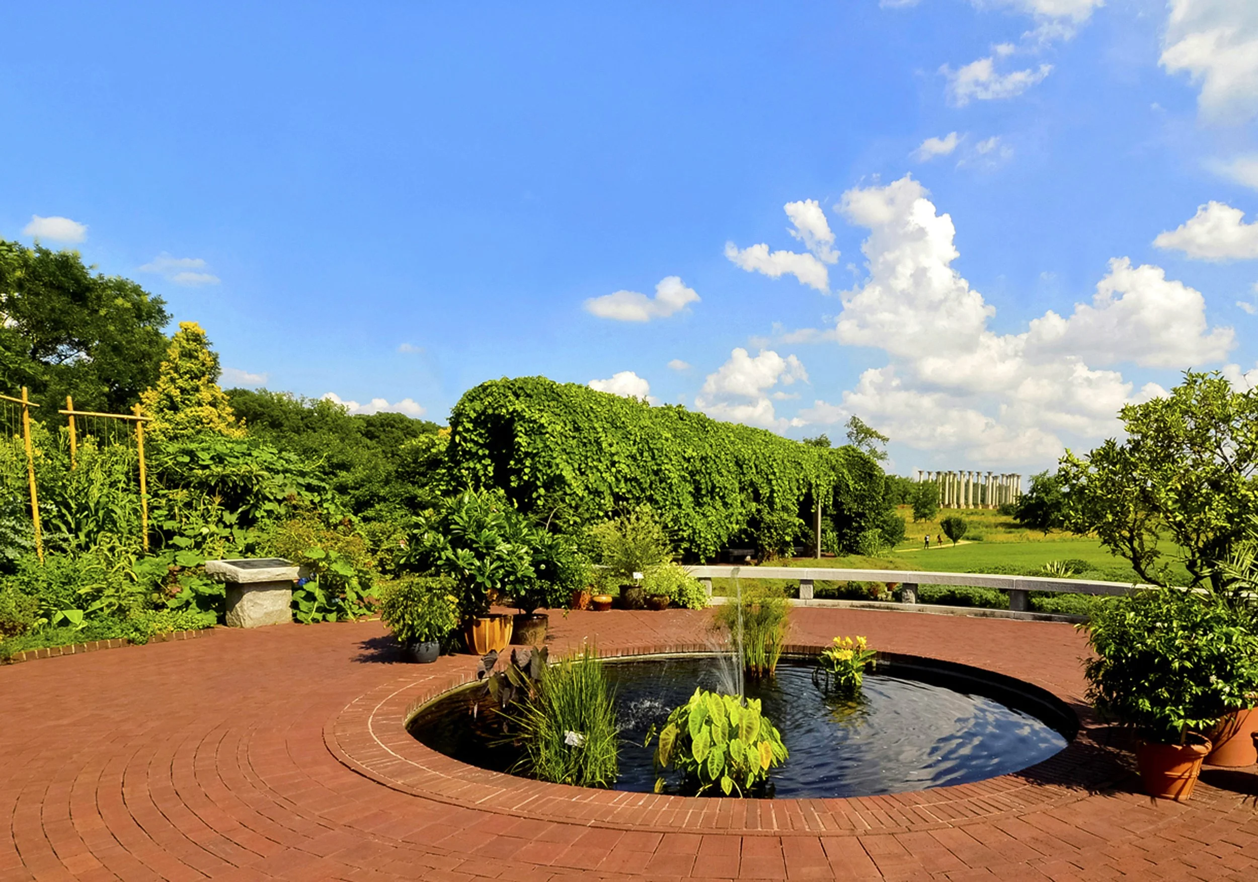 Exclusive contemporary art exhibition opening at Goldsmith and Co., fostering community engagement with Maryland art patrons.