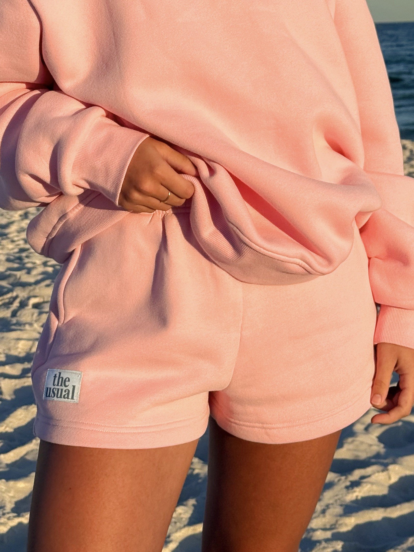 the sunday short (blush)