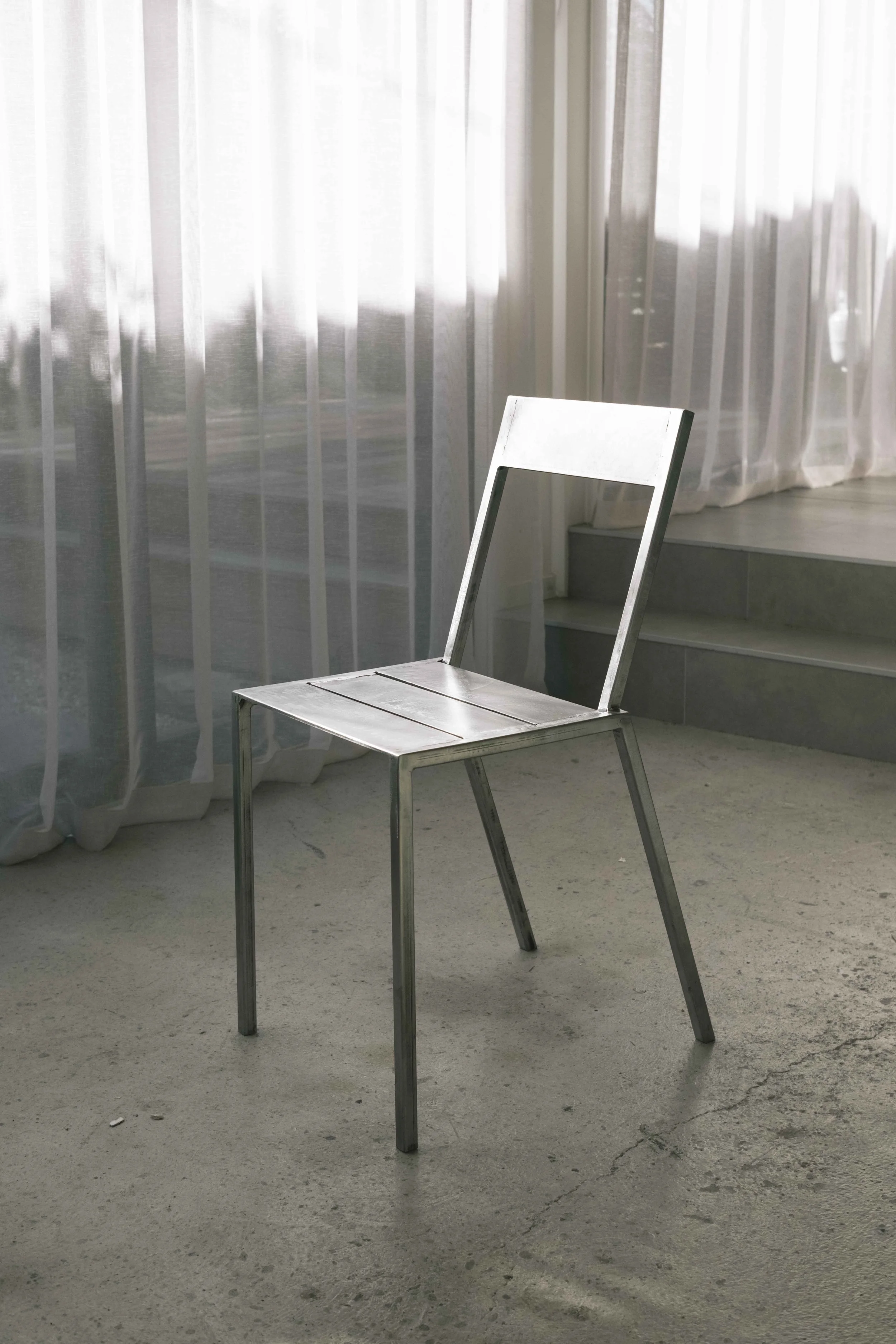 STEEL CHAIR 001