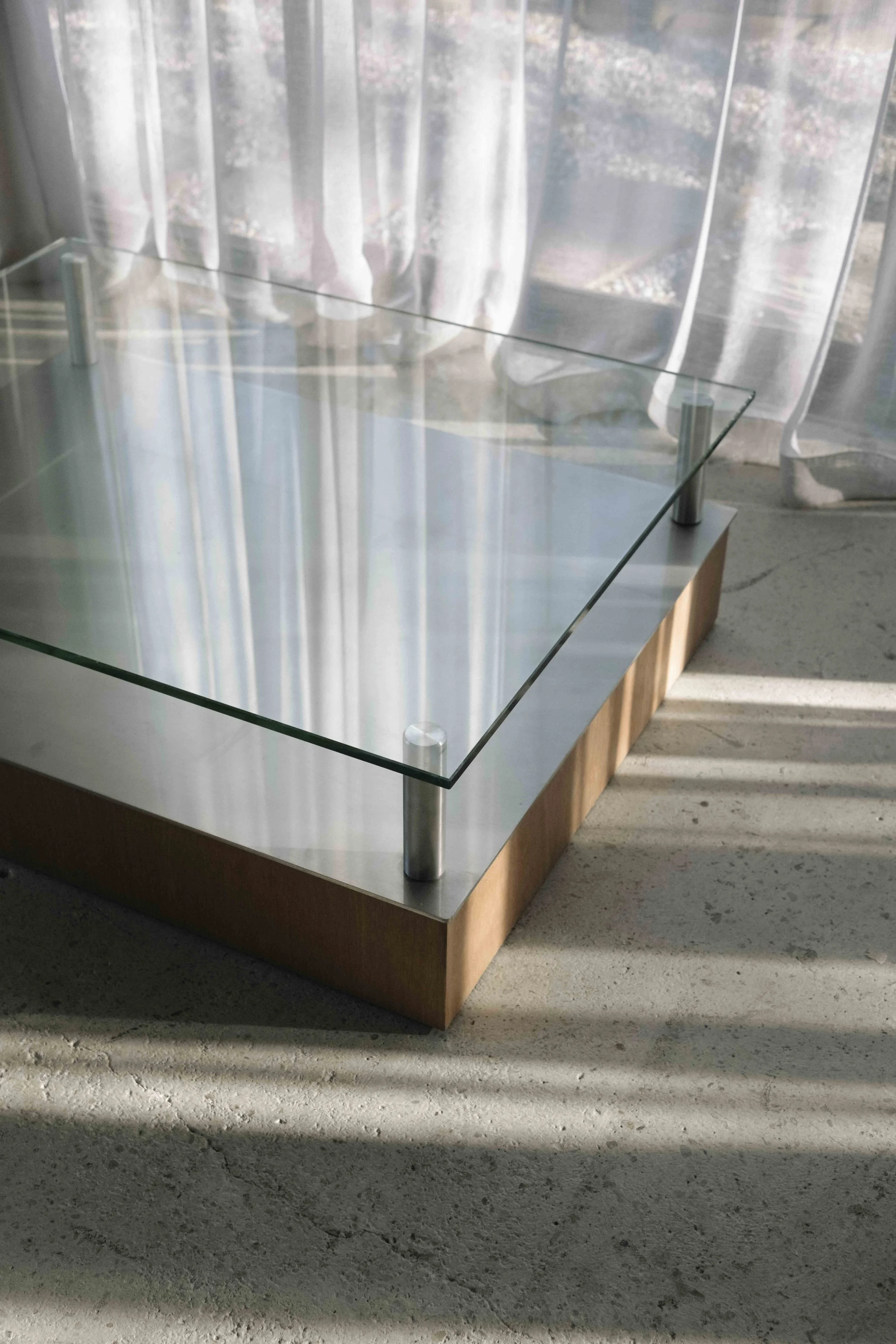 COFFEE TABLE - GLASS - ALUMINIUM - STAINLESS - KERUING PLY