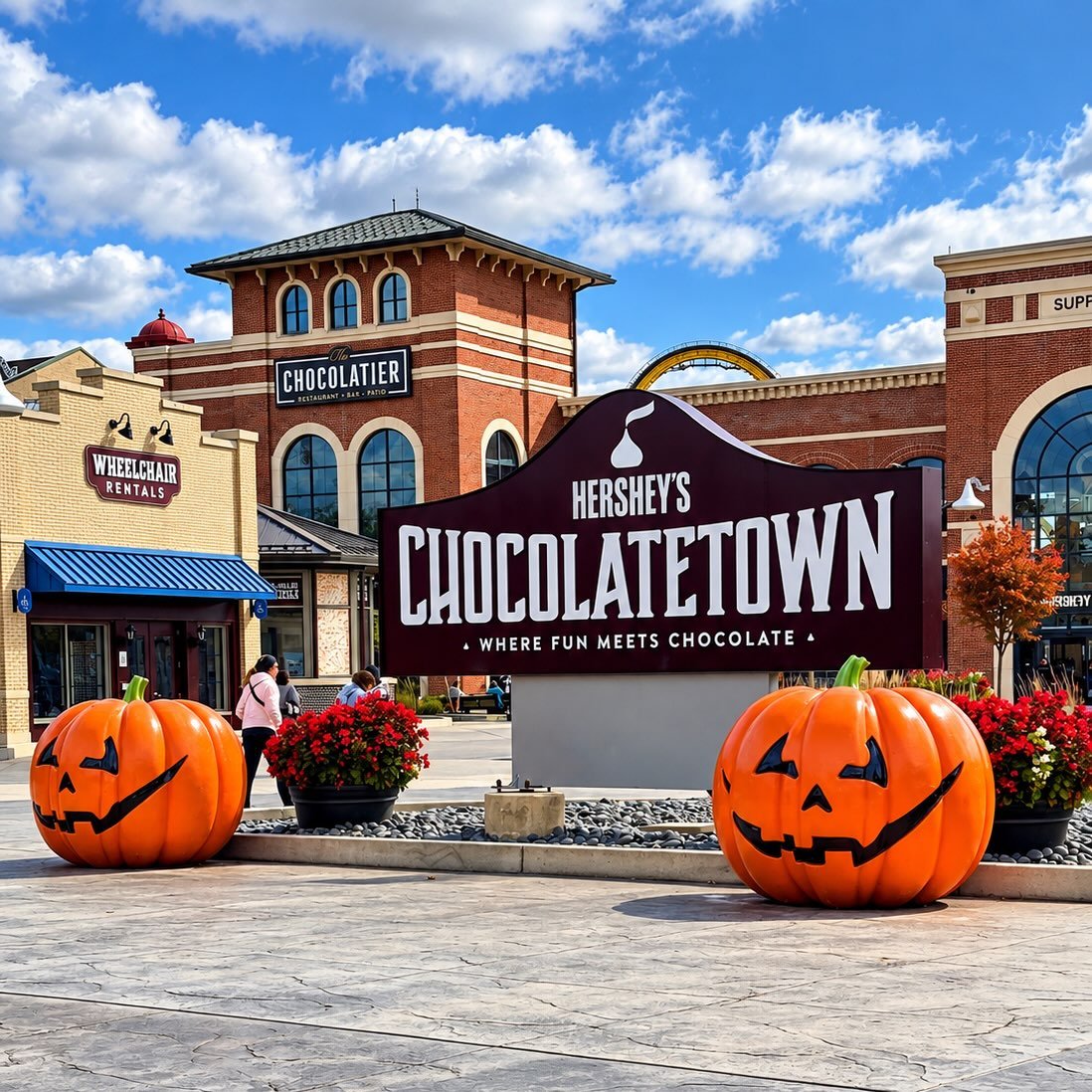 A little look inside Hershey&rsquo;s Chocolate World in Hershey, Pennsylvania. 🍫✨

This place is seriously a world of wonders! From chocolate everywhere you look to attractions, shopping, sweet treats and plenty of surprises, you could easily spend 
