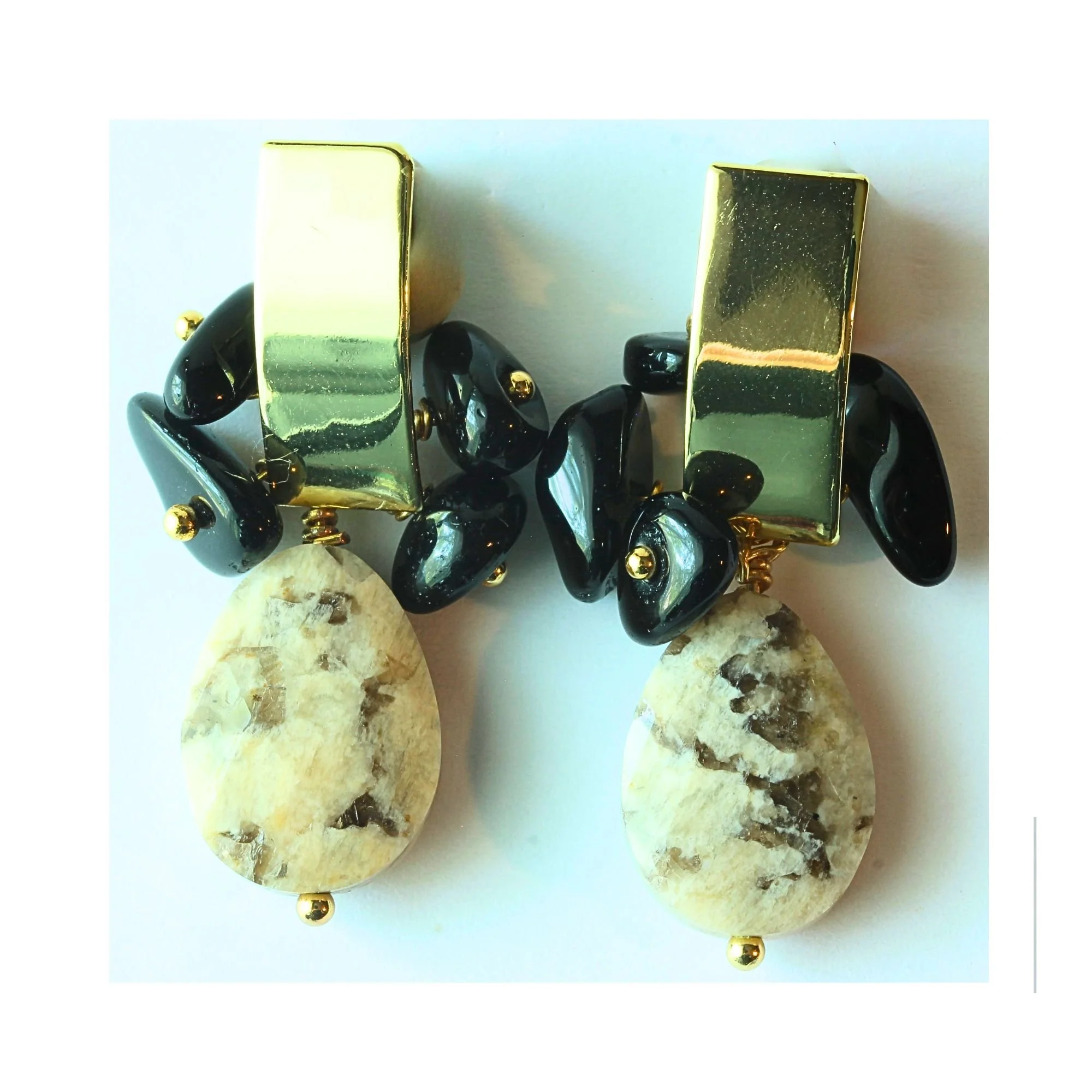 black+gold+main.png