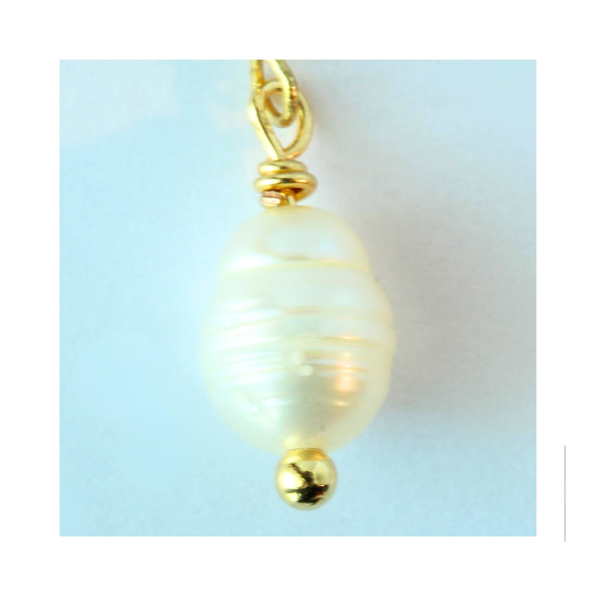 white peach detail.JPG