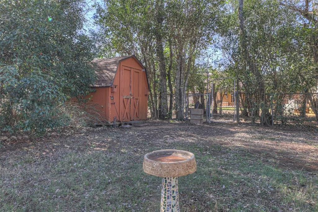 137 Chaparral Street storage.jpg