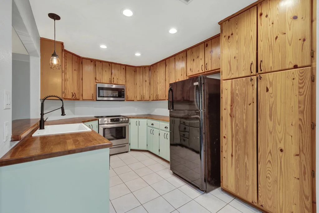 1724_Ramona_Cir_MLS-15.jpg