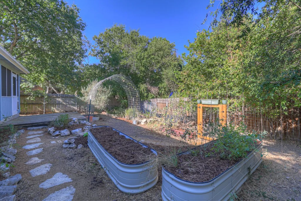 1724_Ramona_Cir_MLS-39.jpg