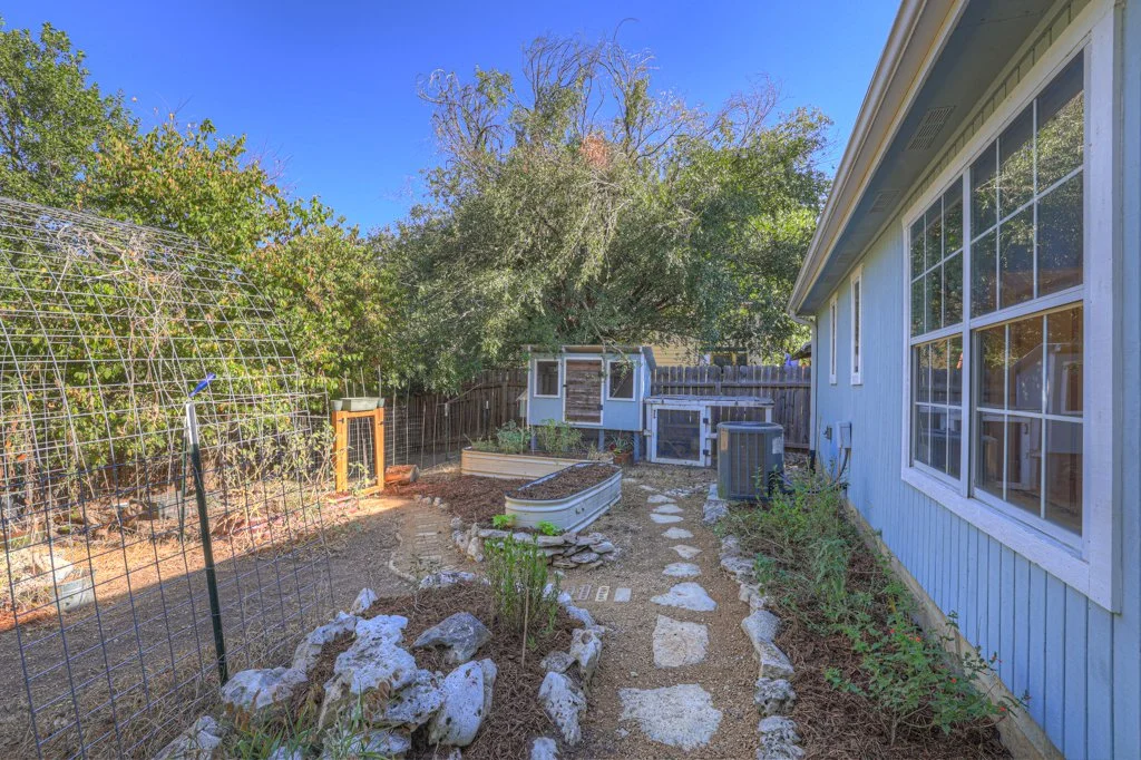 1724_Ramona_Cir_MLS-36.jpg