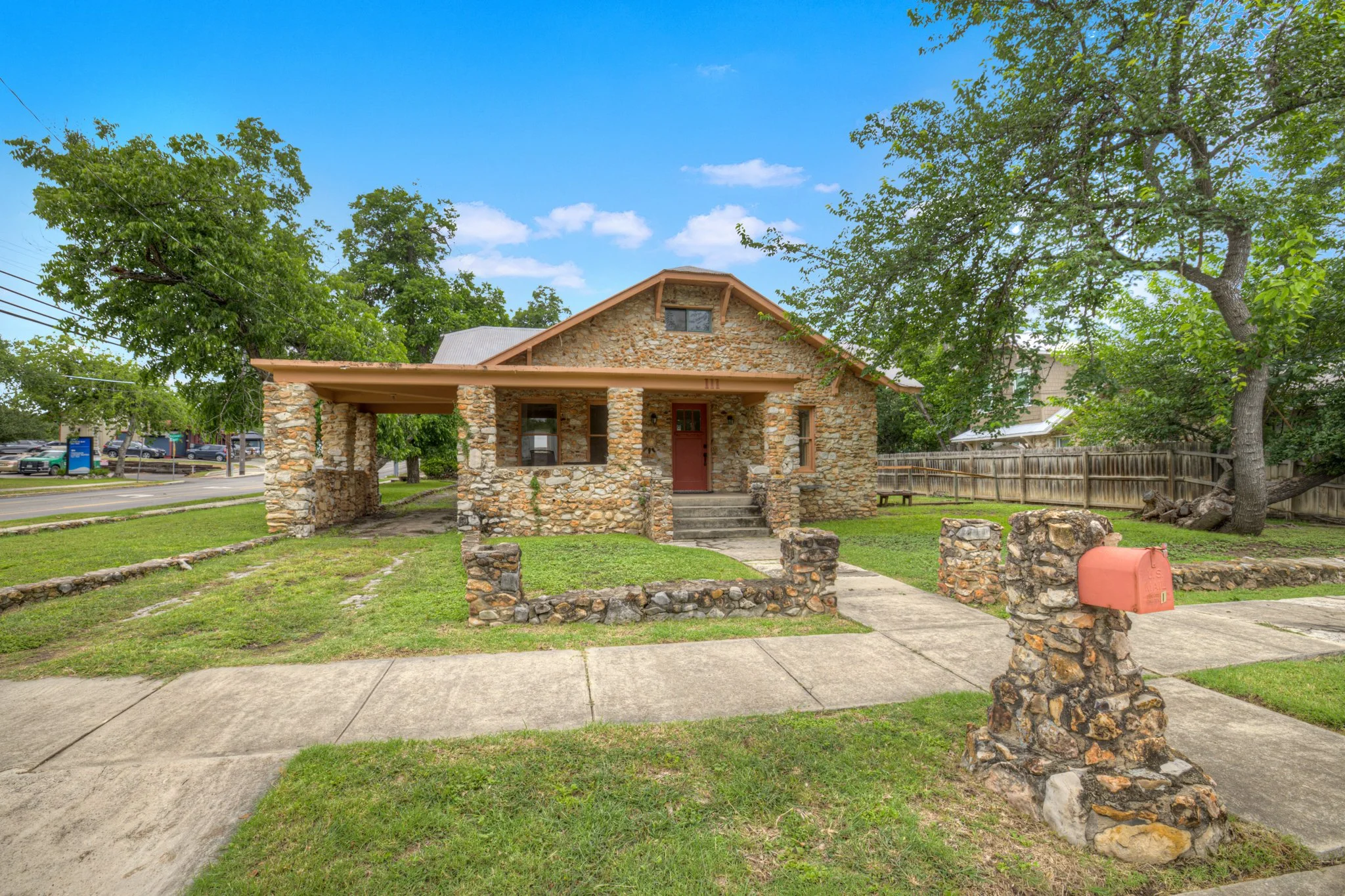 111 E. Basel St., New Braunfels