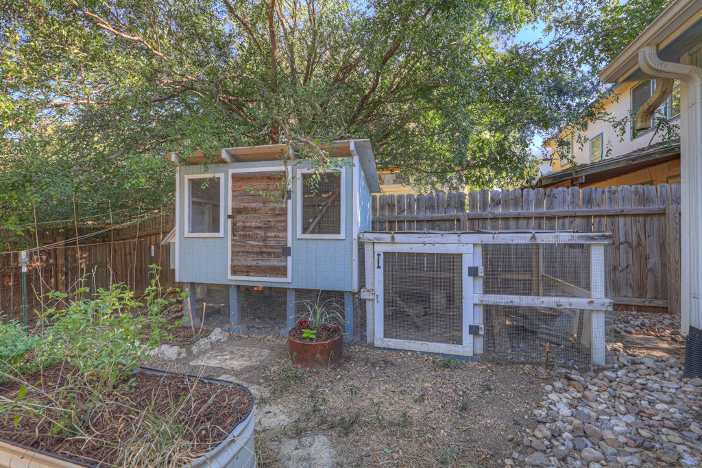 1724_Ramona_Cir_MLS-38.jpg