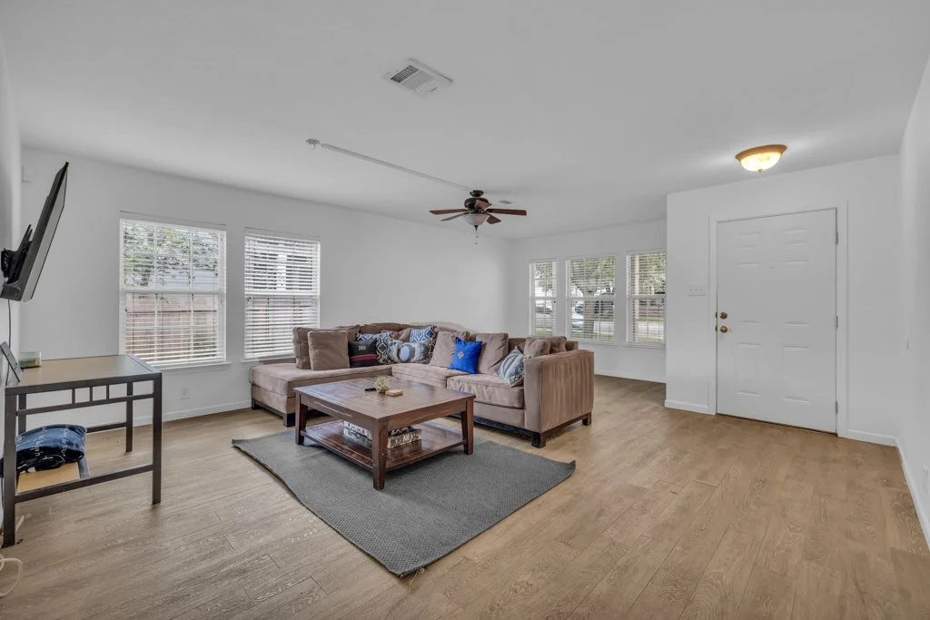 114_Cypress_Ct_MLS-6.jpg